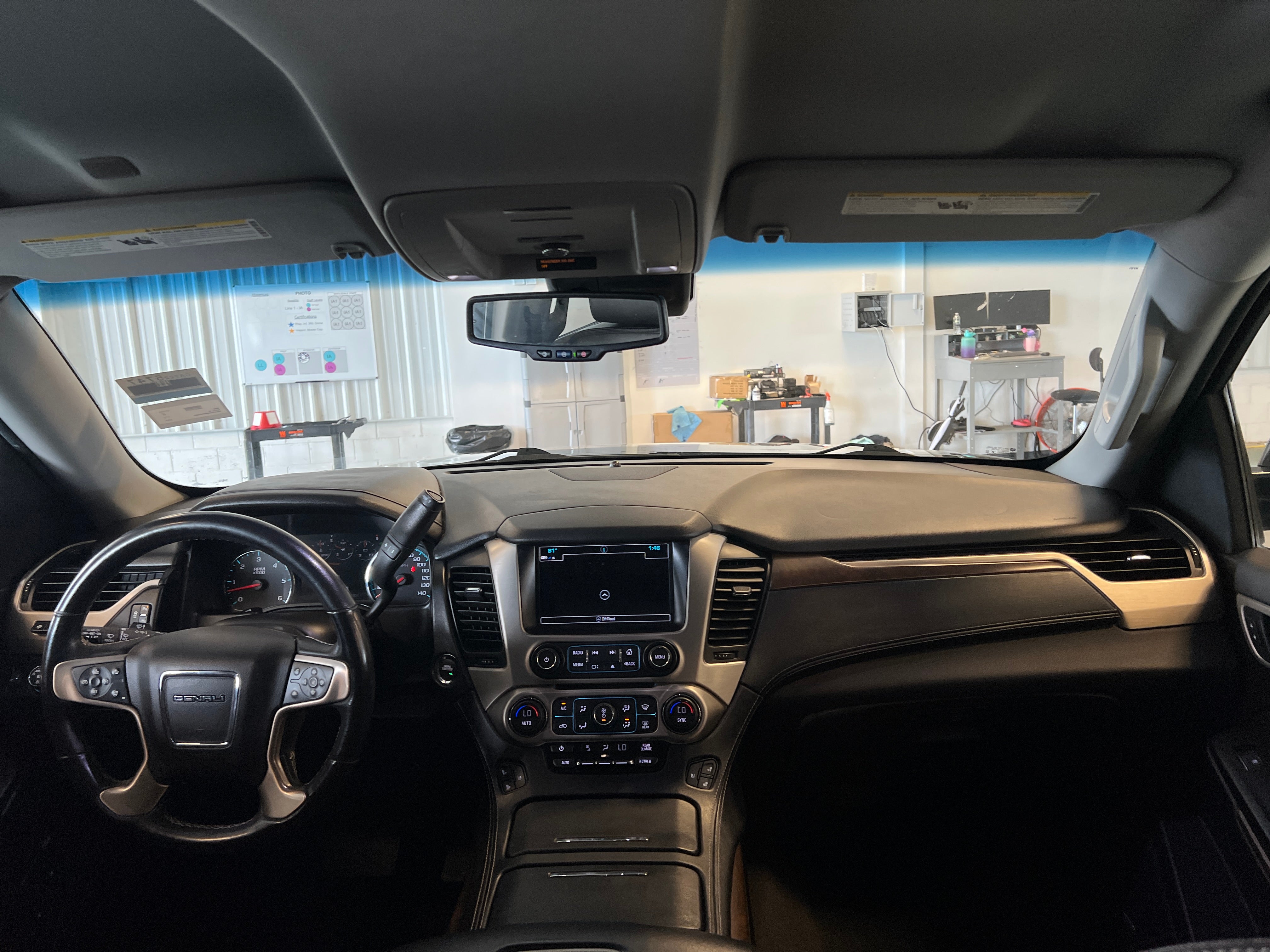 2019 GMC Yukon XL Denali 2