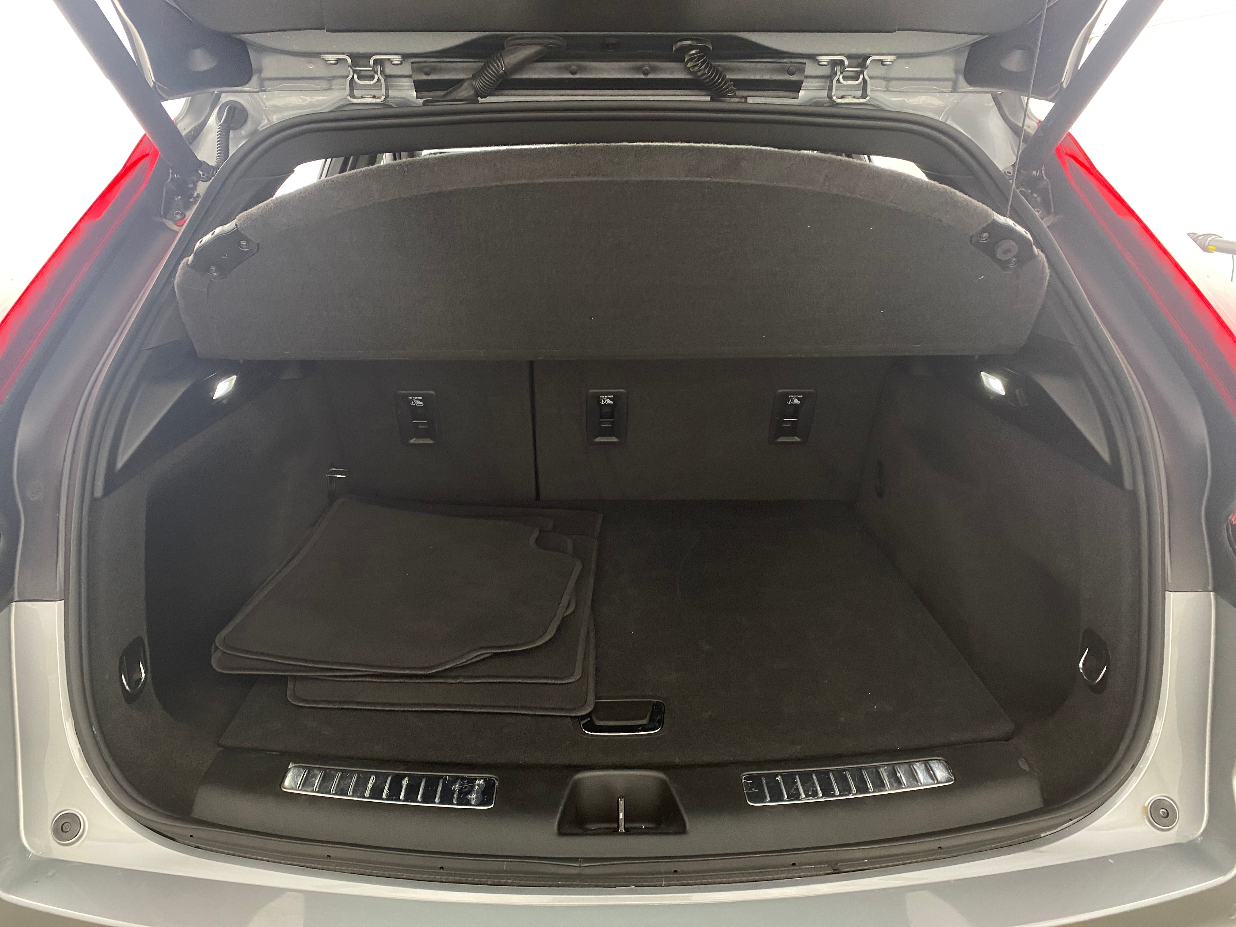 2024 Cadillac XT4 Premium Luxury 6