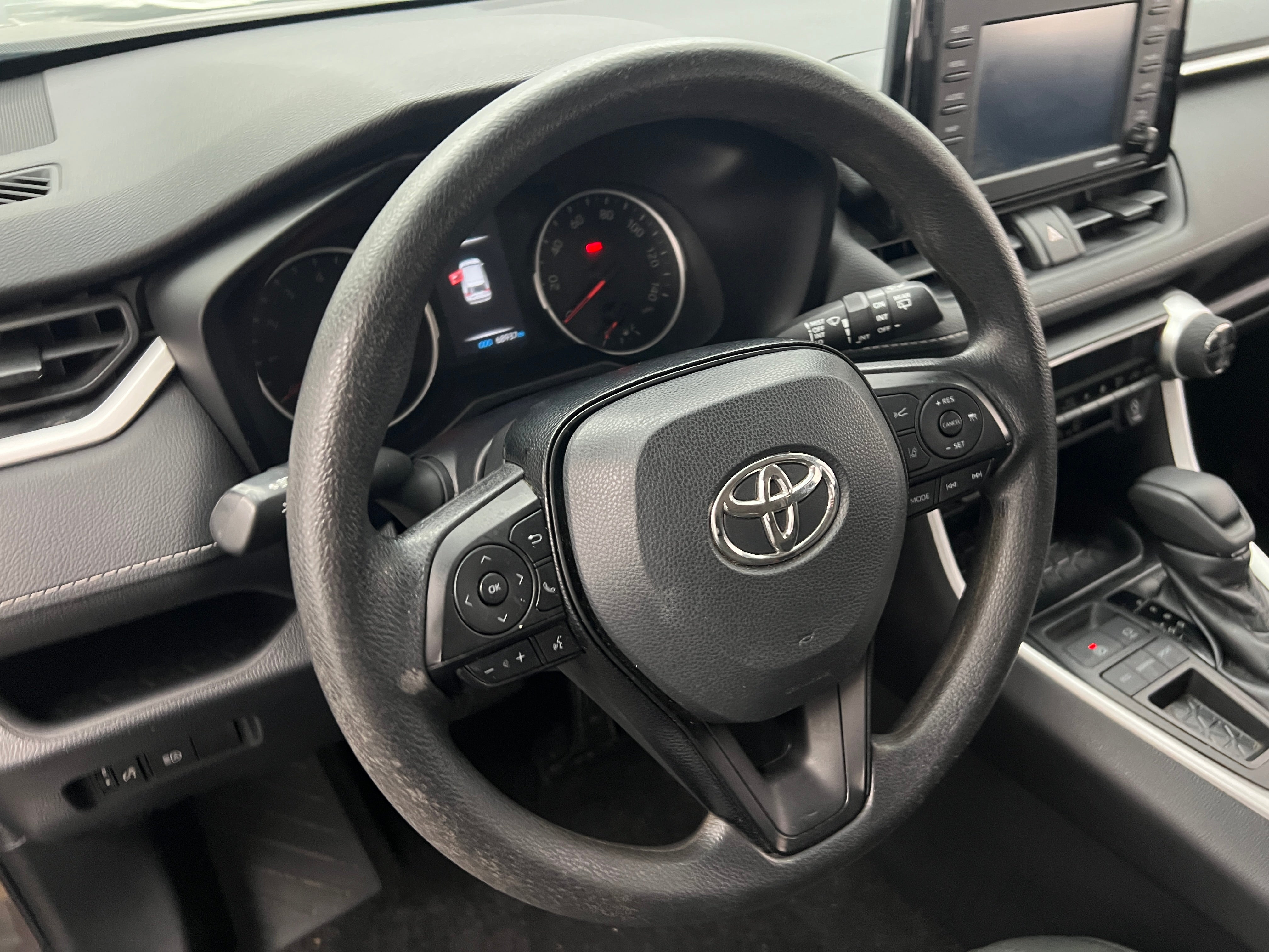 2020 Toyota RAV4 XLE 5