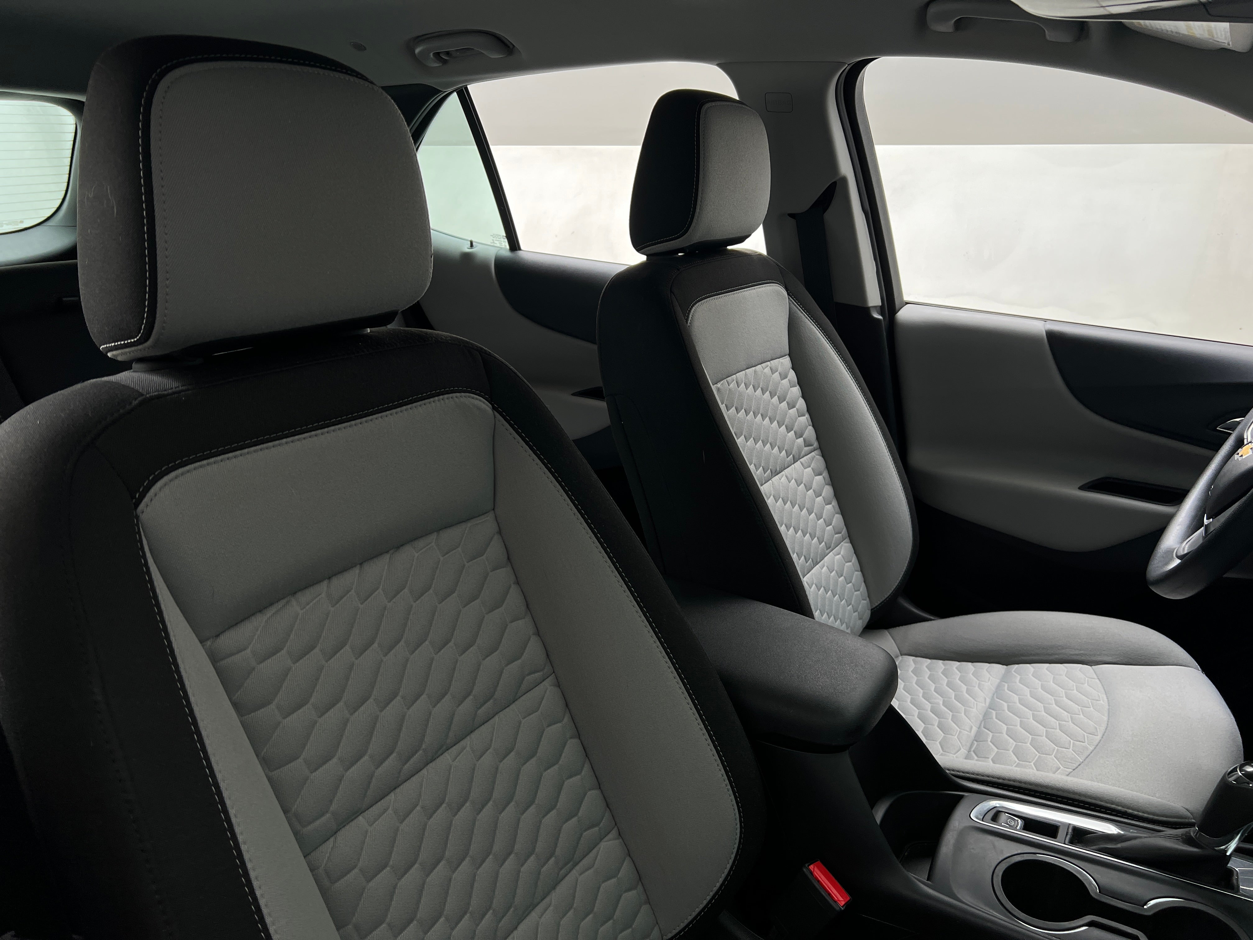 2018 Chevrolet Equinox LS 2