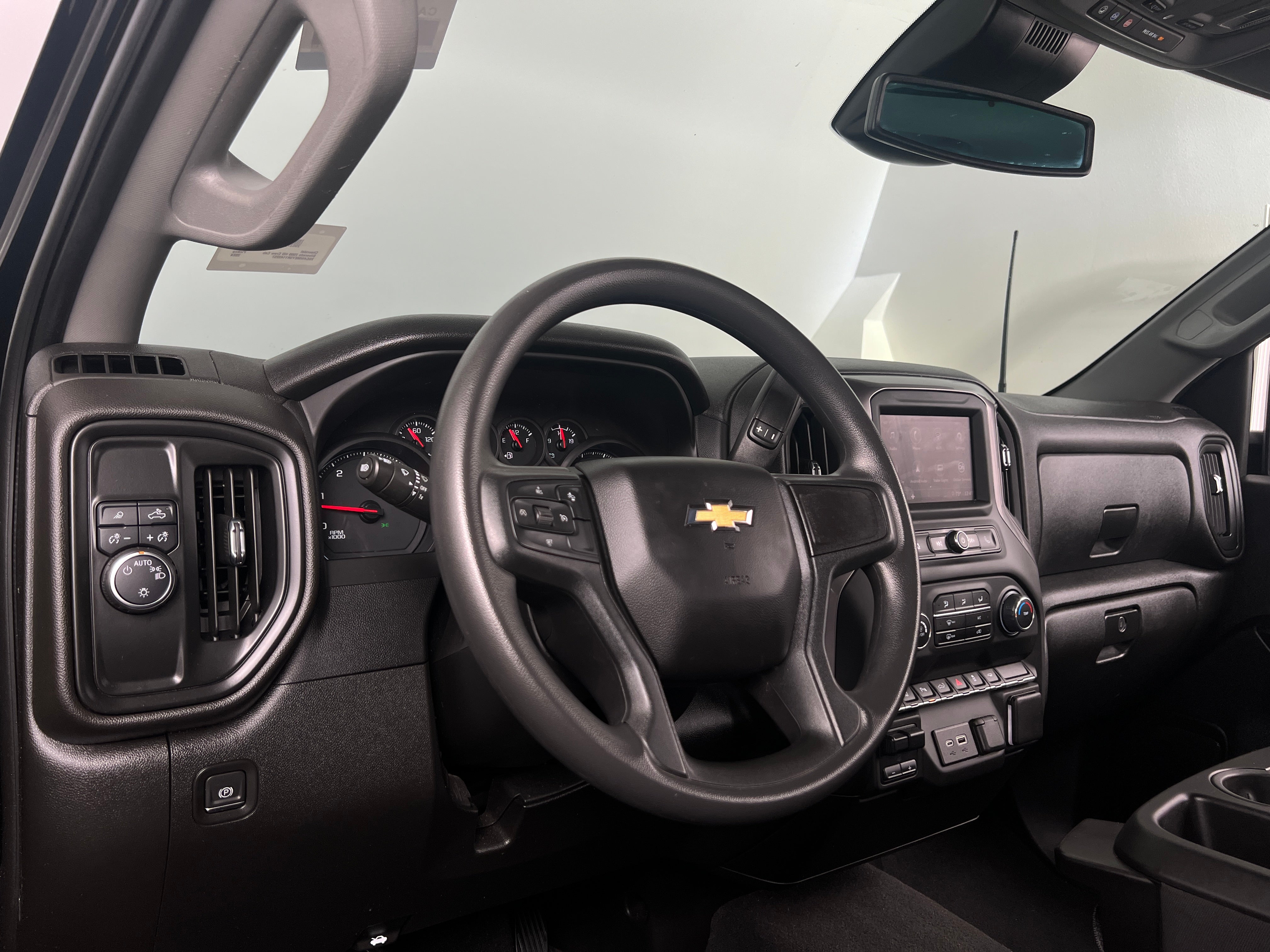 2024 Chevrolet Silverado 2500 Custom 3