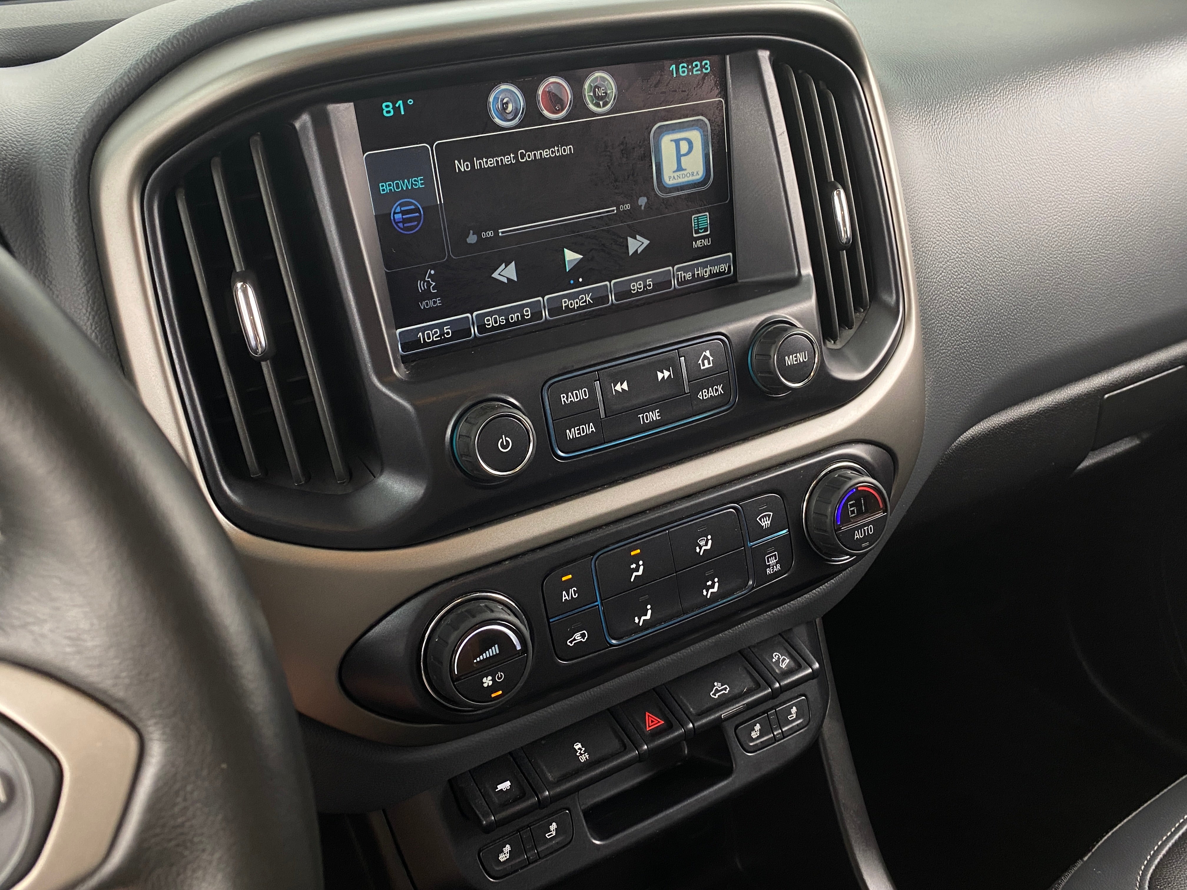 2015 Chevrolet Colorado Z71 3