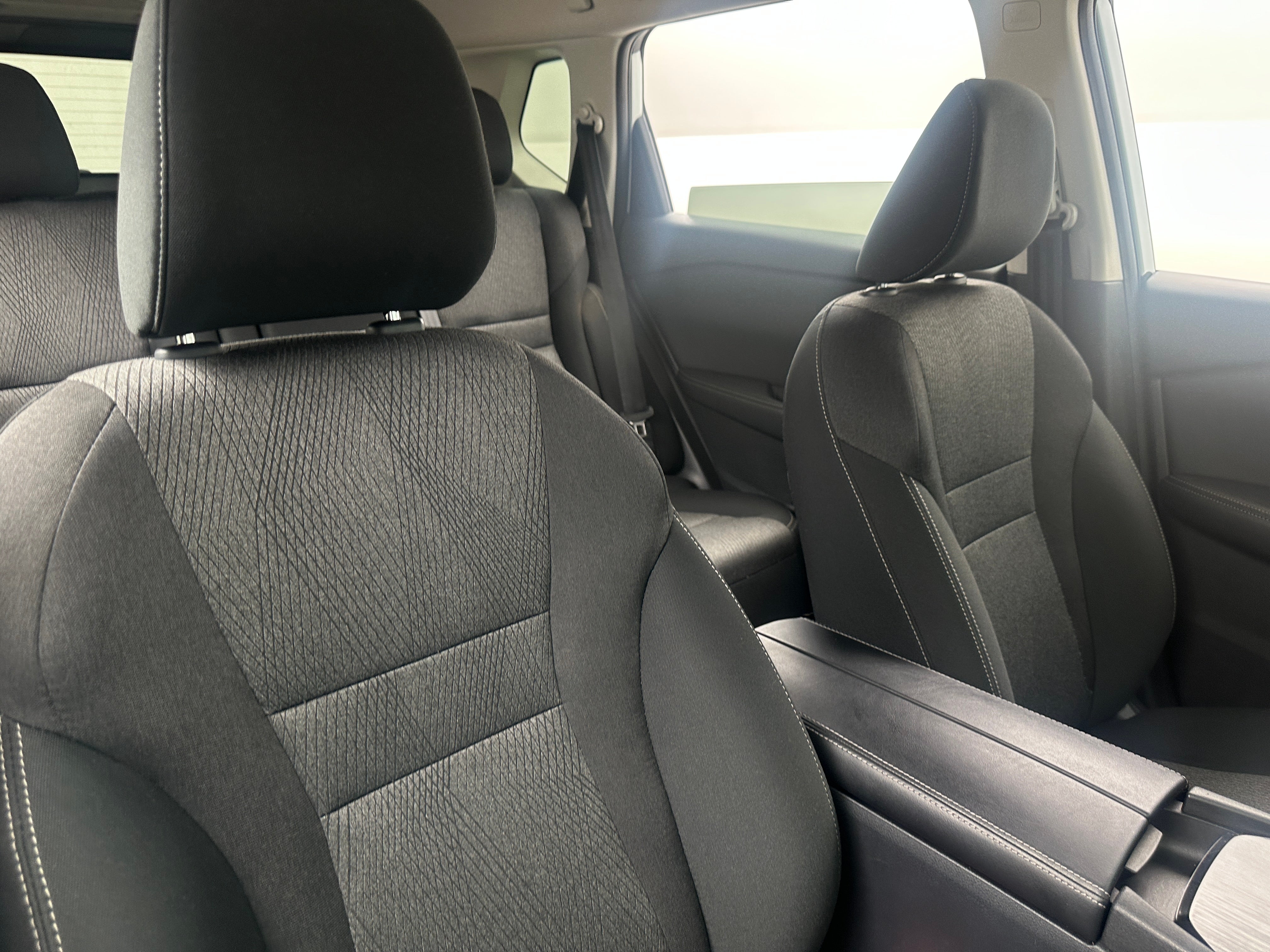 2024 Nissan Rogue SV 2