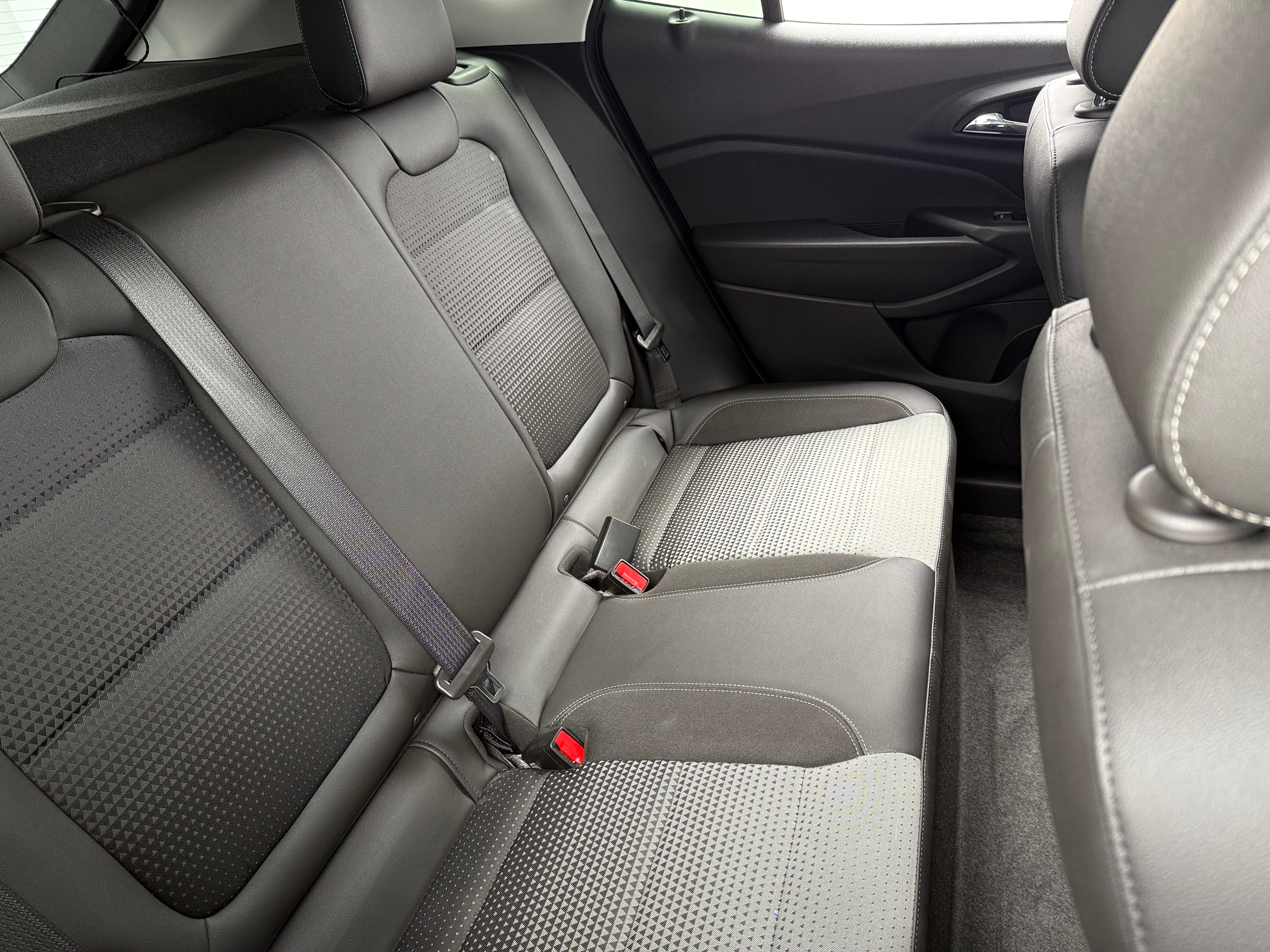 2025 Chevrolet Trax LT 6
