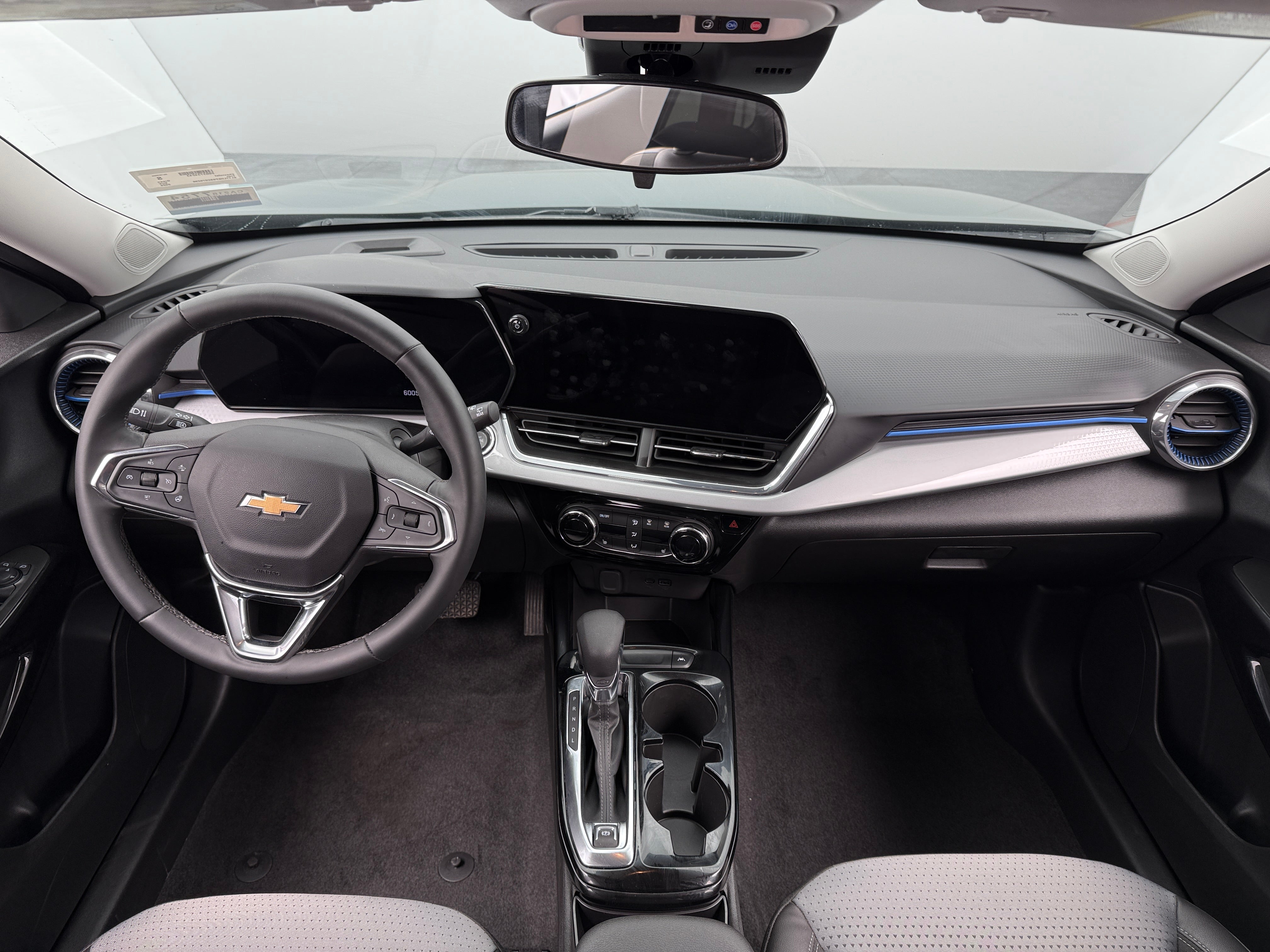 2025 Chevrolet Trax LT 3