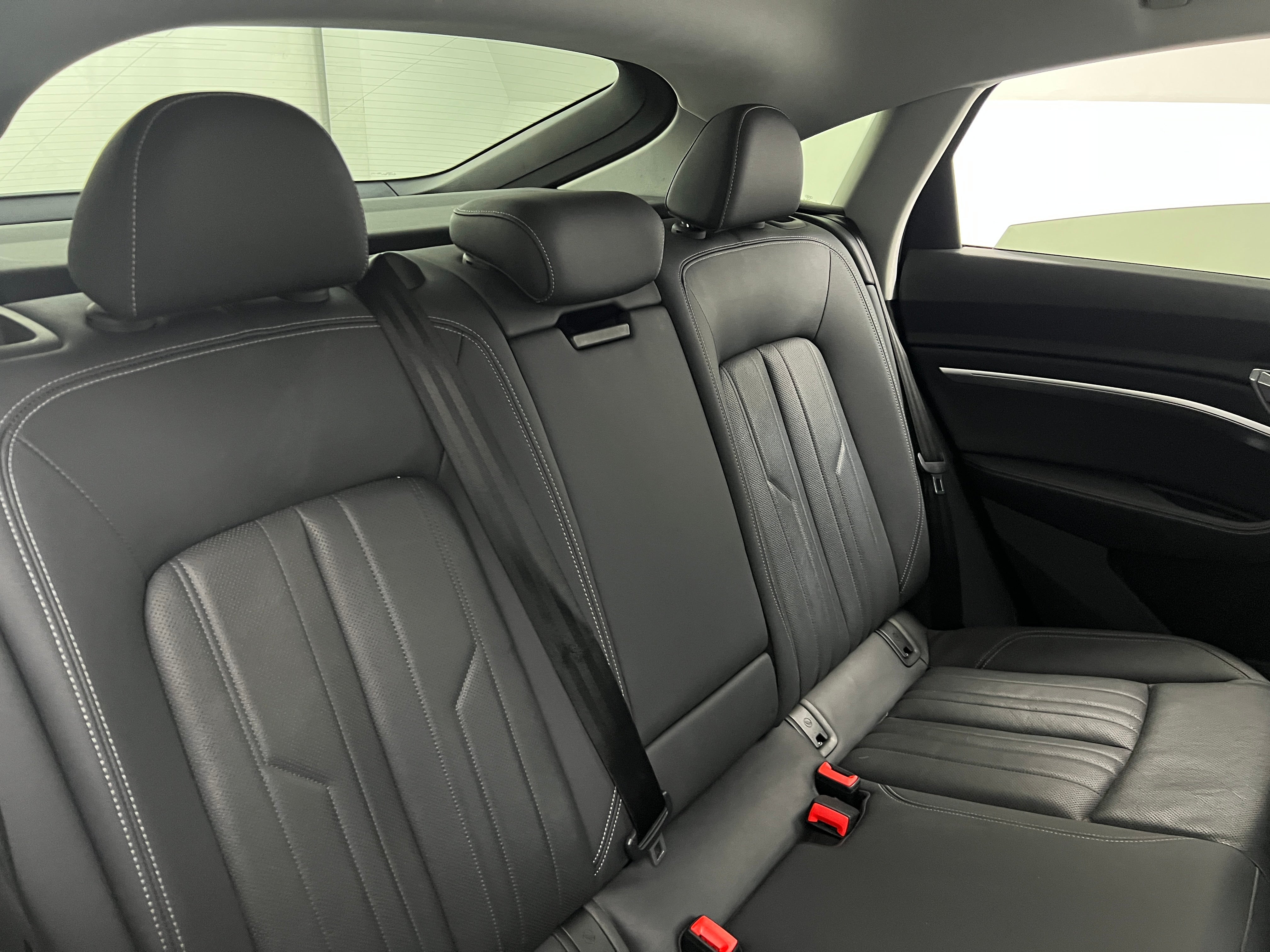 2021 Audi e-tron S Premium Plus 5