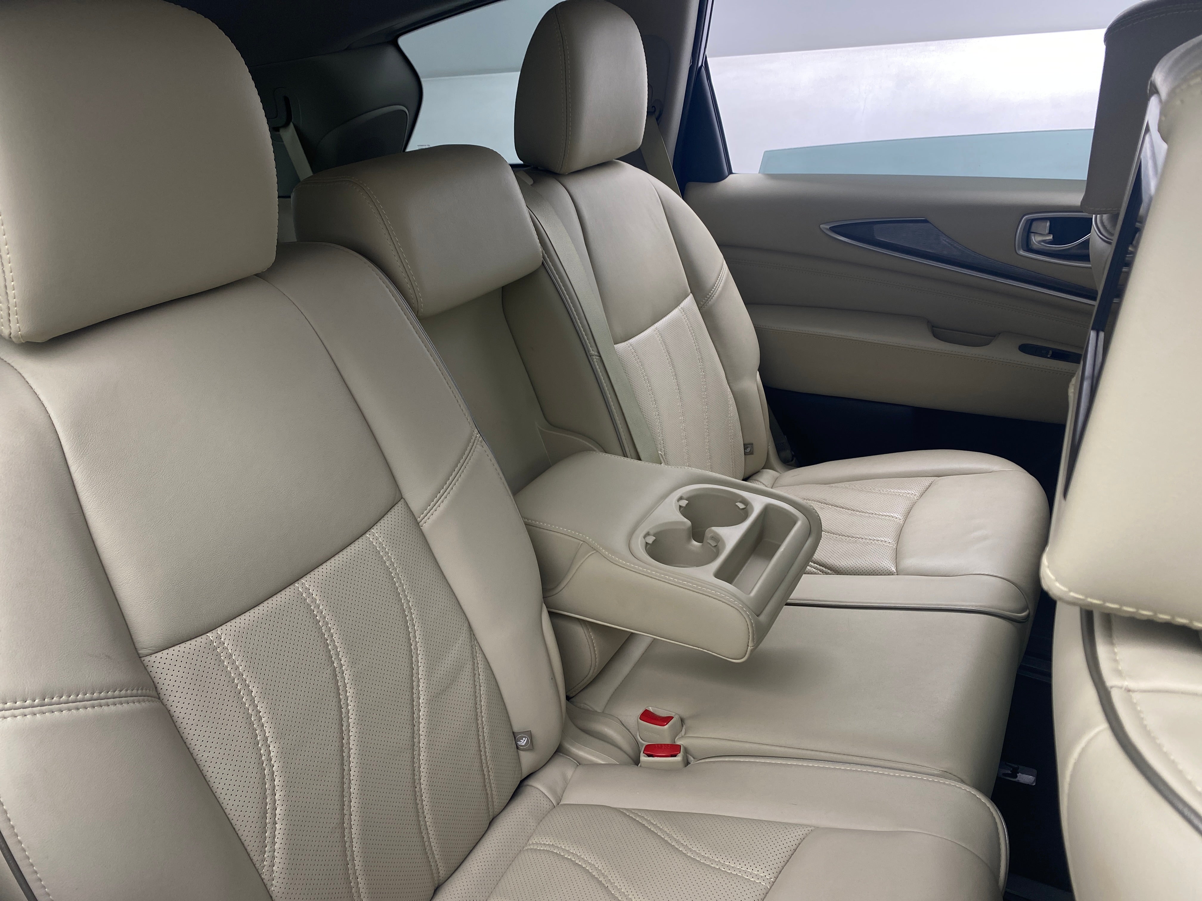 2016 INFINITI QX60  5