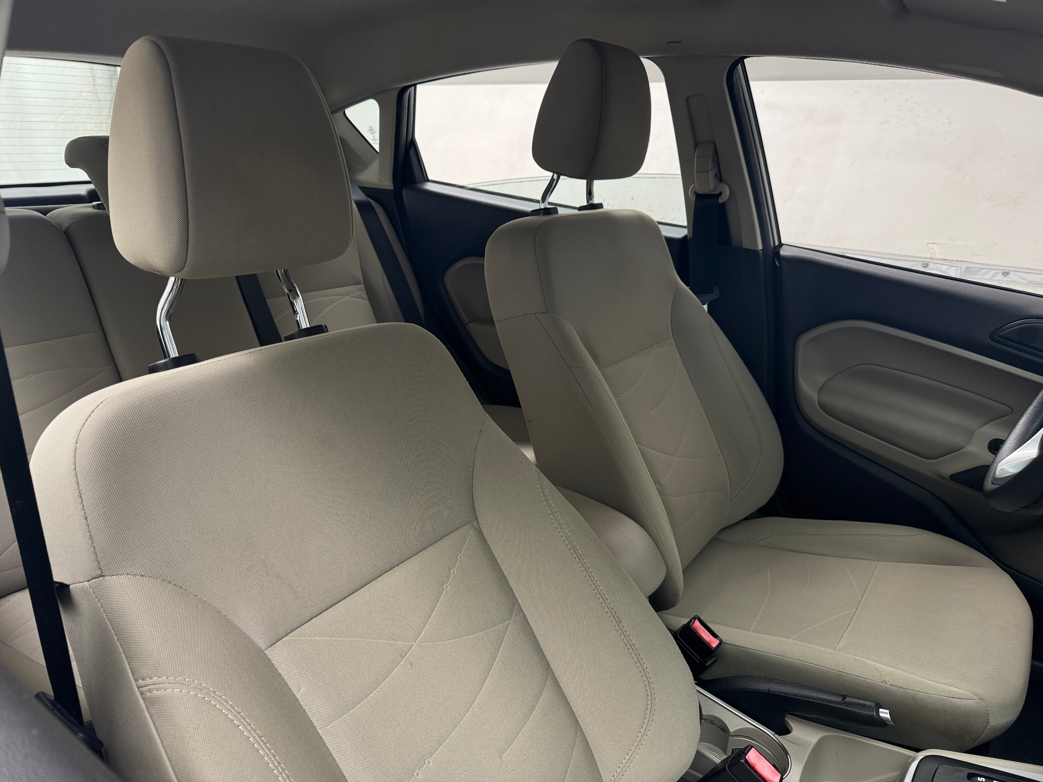 2018 Ford Fiesta SE 2