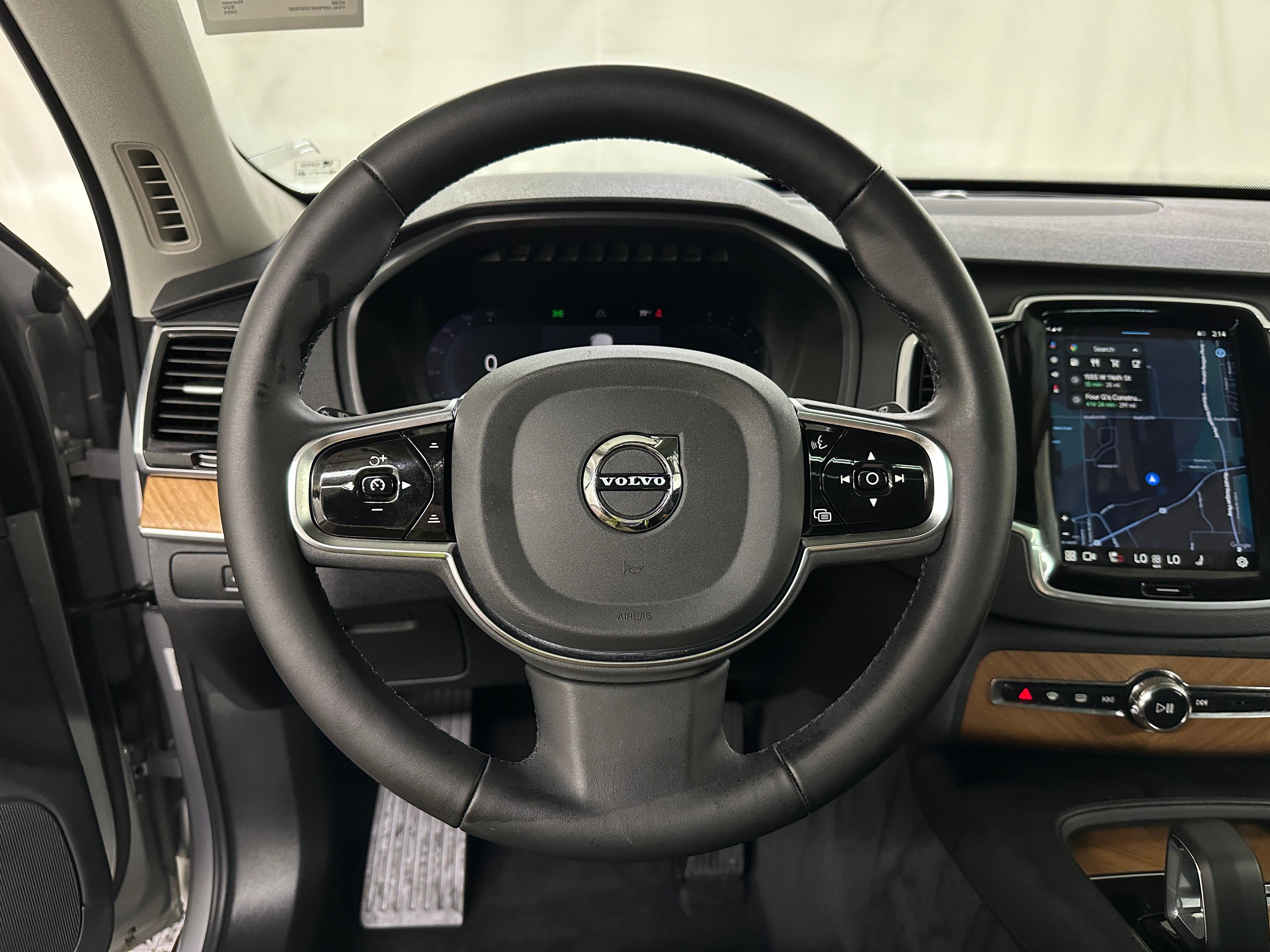 2024 Volvo XC90 B5 Plus 4