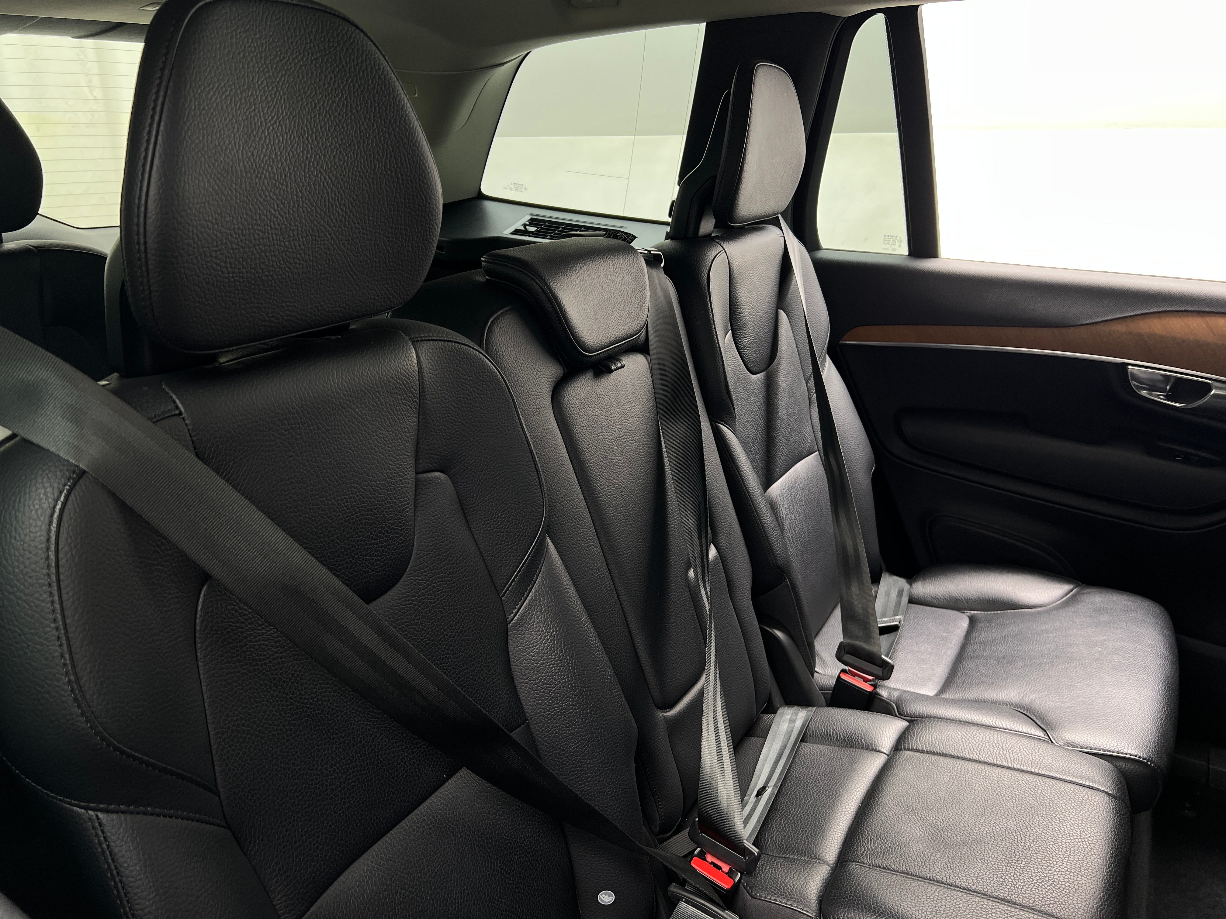 2022 Volvo XC90 T5 Momentum 5