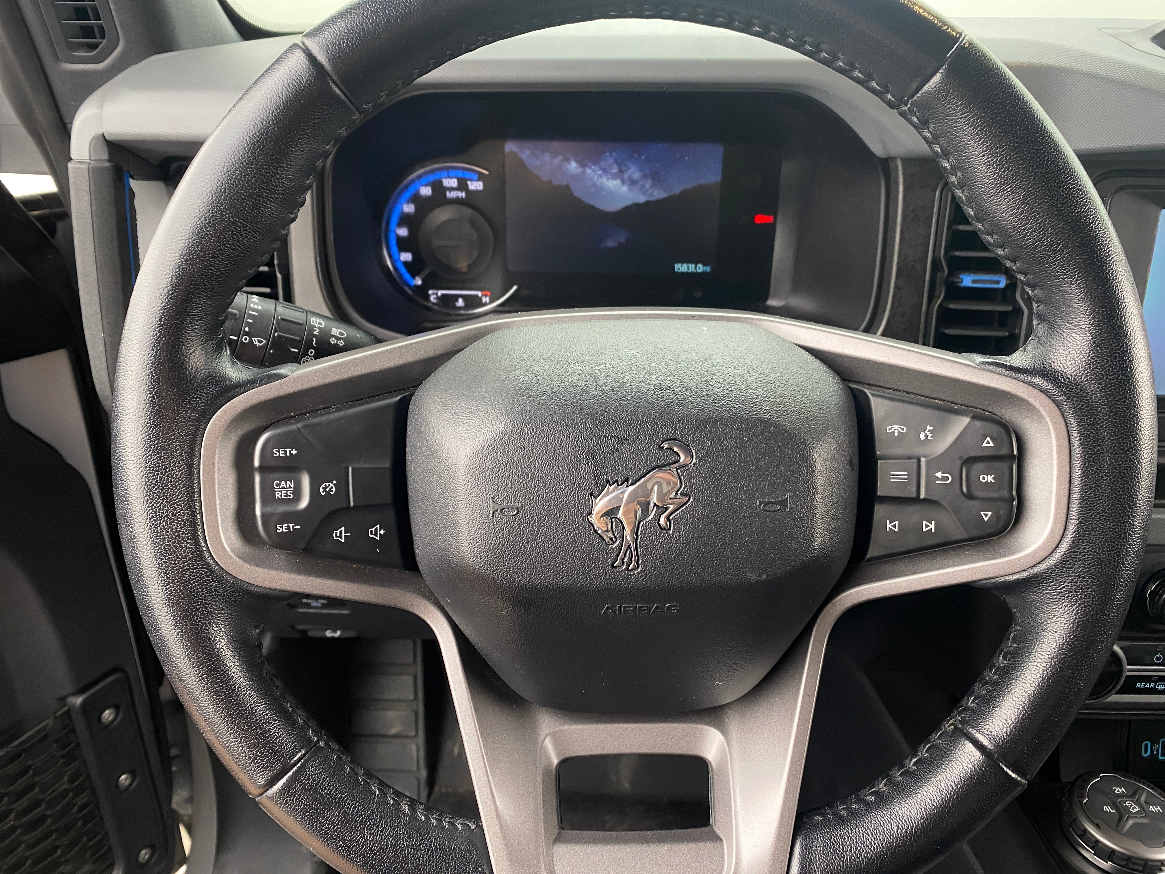 2023 Ford Bronco Black Diamond 4