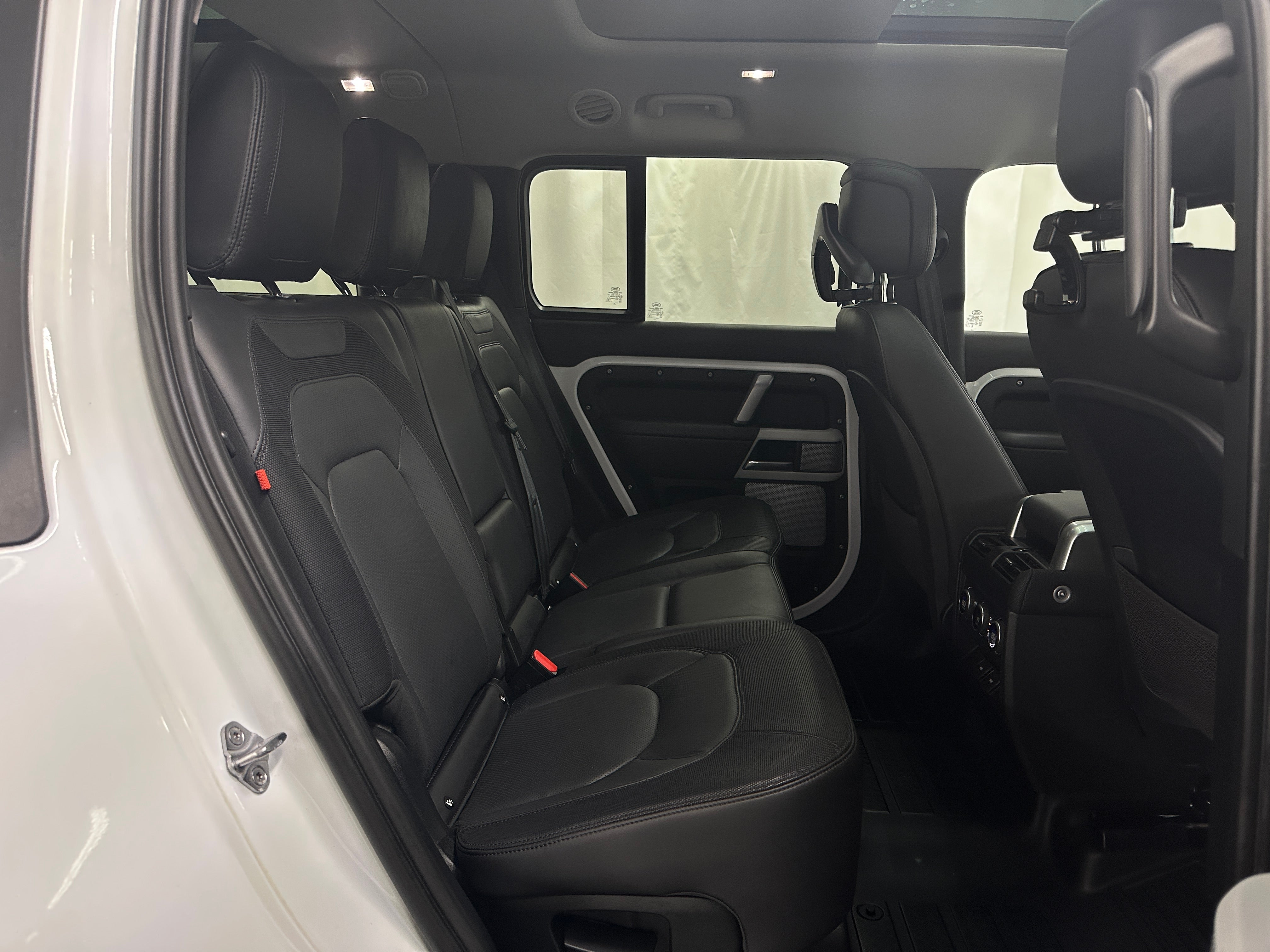 2023 Land Rover Defender 130 5