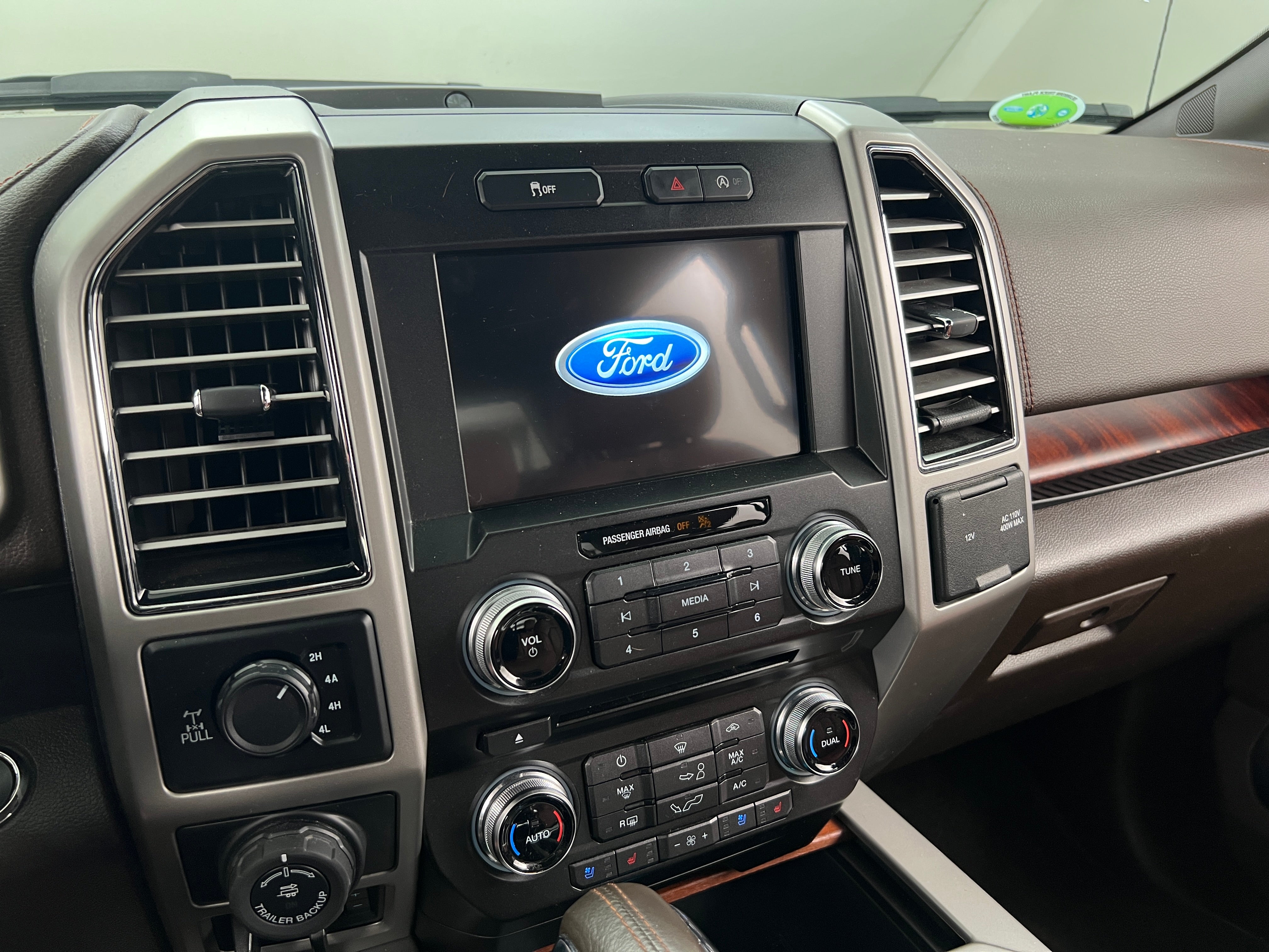 2018 Ford Econoline E-150 3