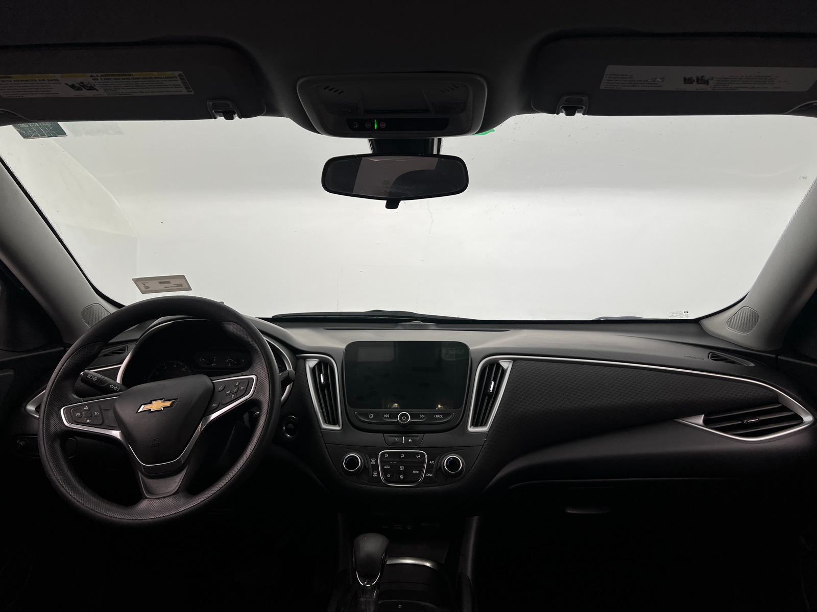 Thumbnail: 2022 Chevrolet Malibu - 3