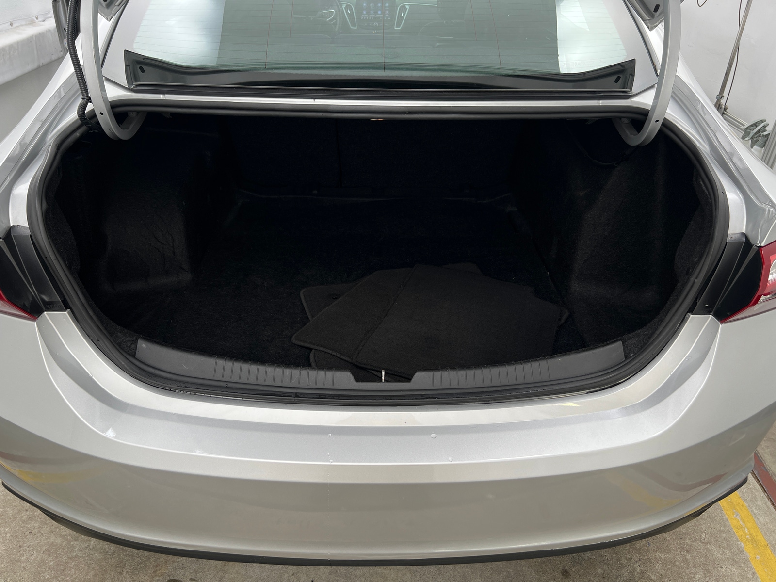 Thumbnail: 2022 Chevrolet Malibu - 7