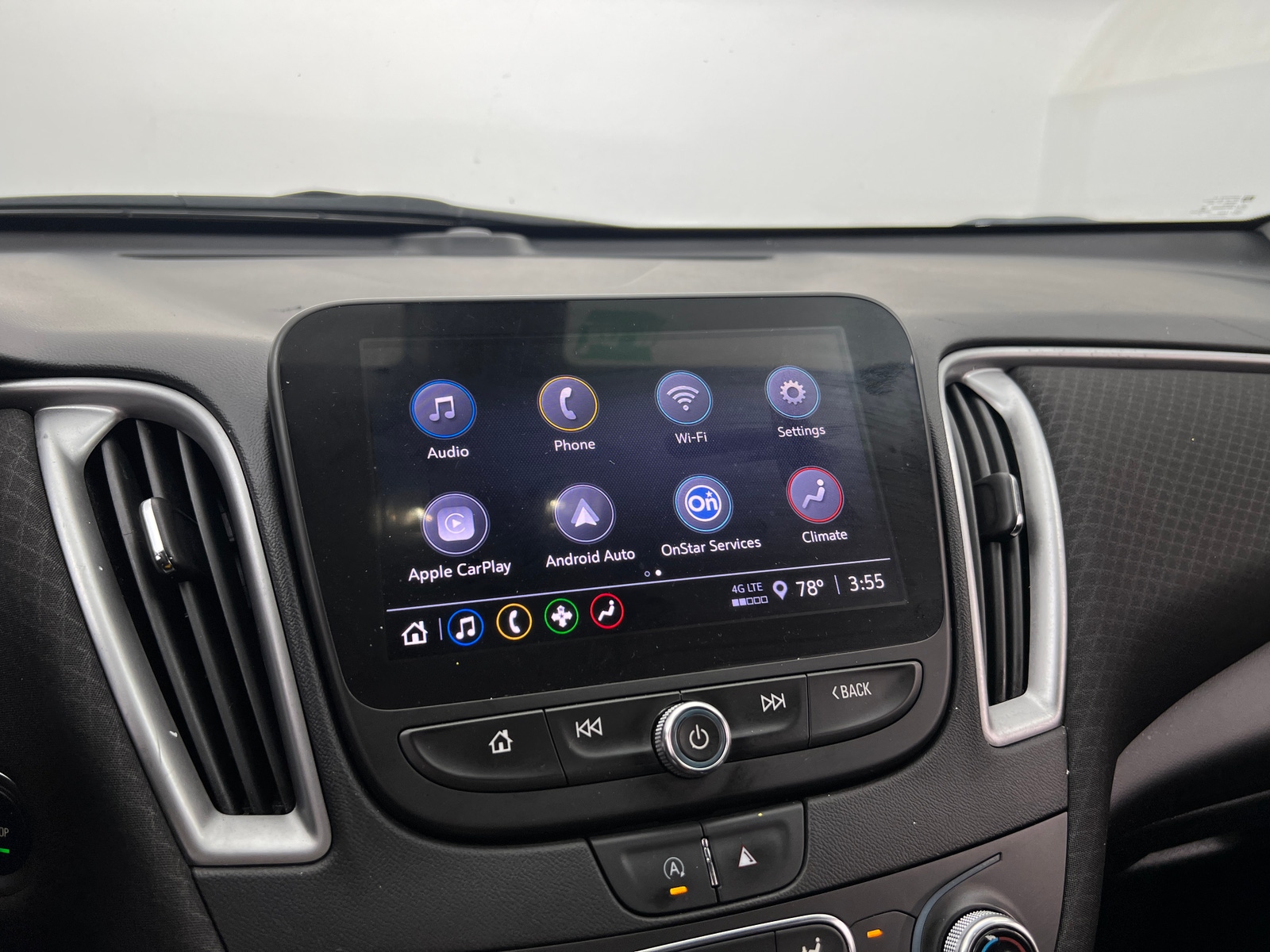 Thumbnail: 2022 Chevrolet Malibu - 4