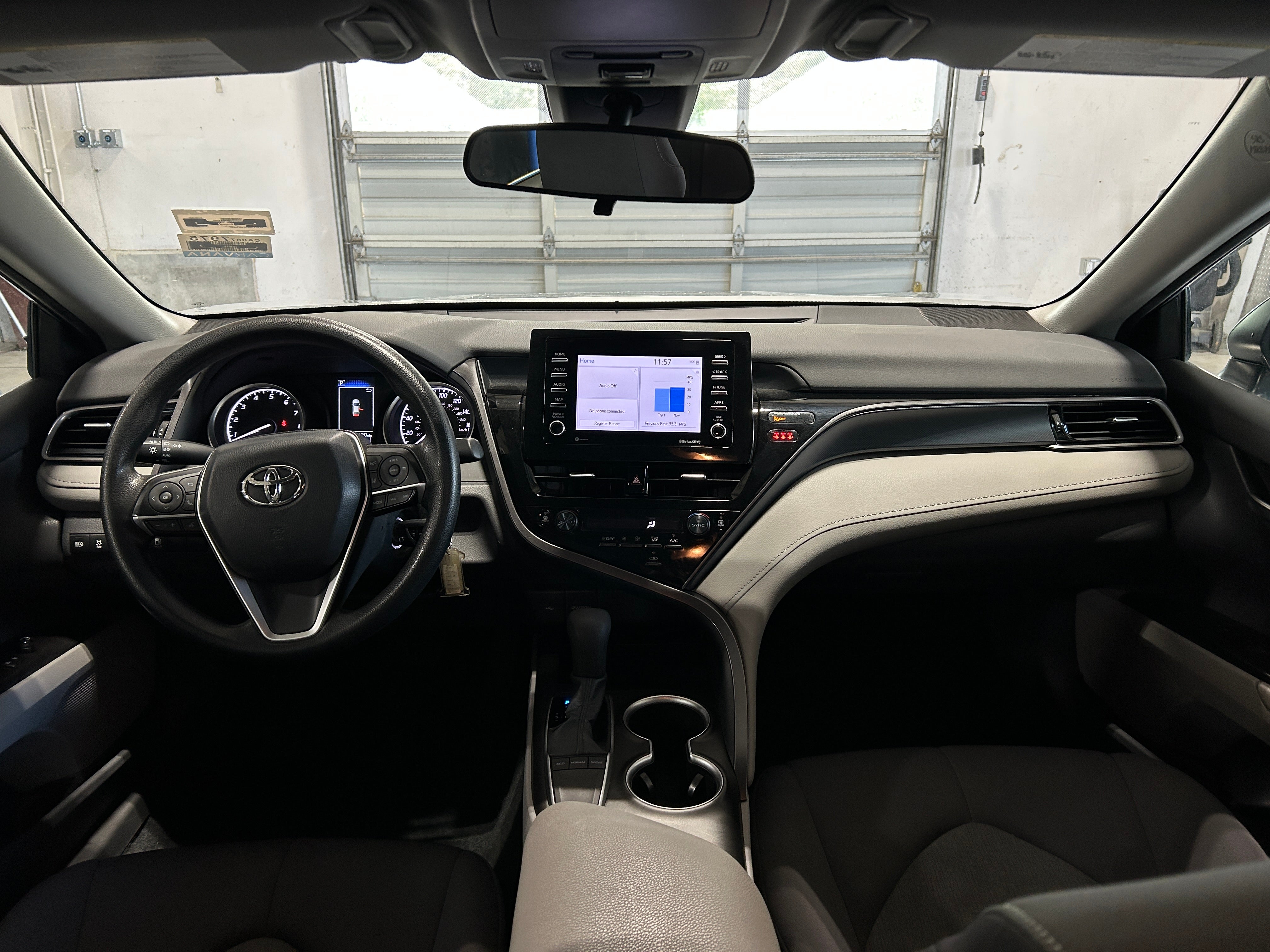 2023 Toyota Camry LE 3