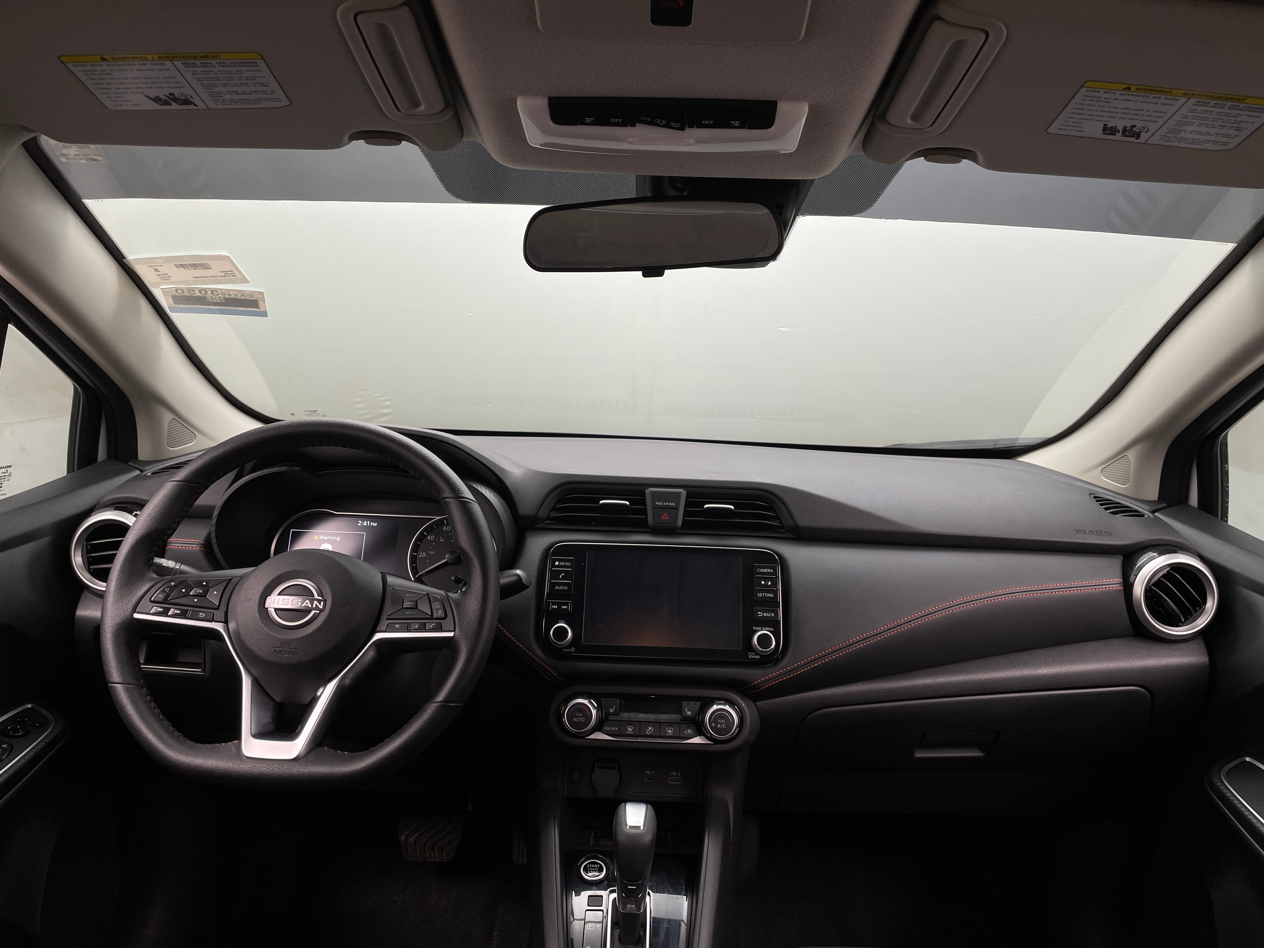 2023 Nissan Versa SR 3