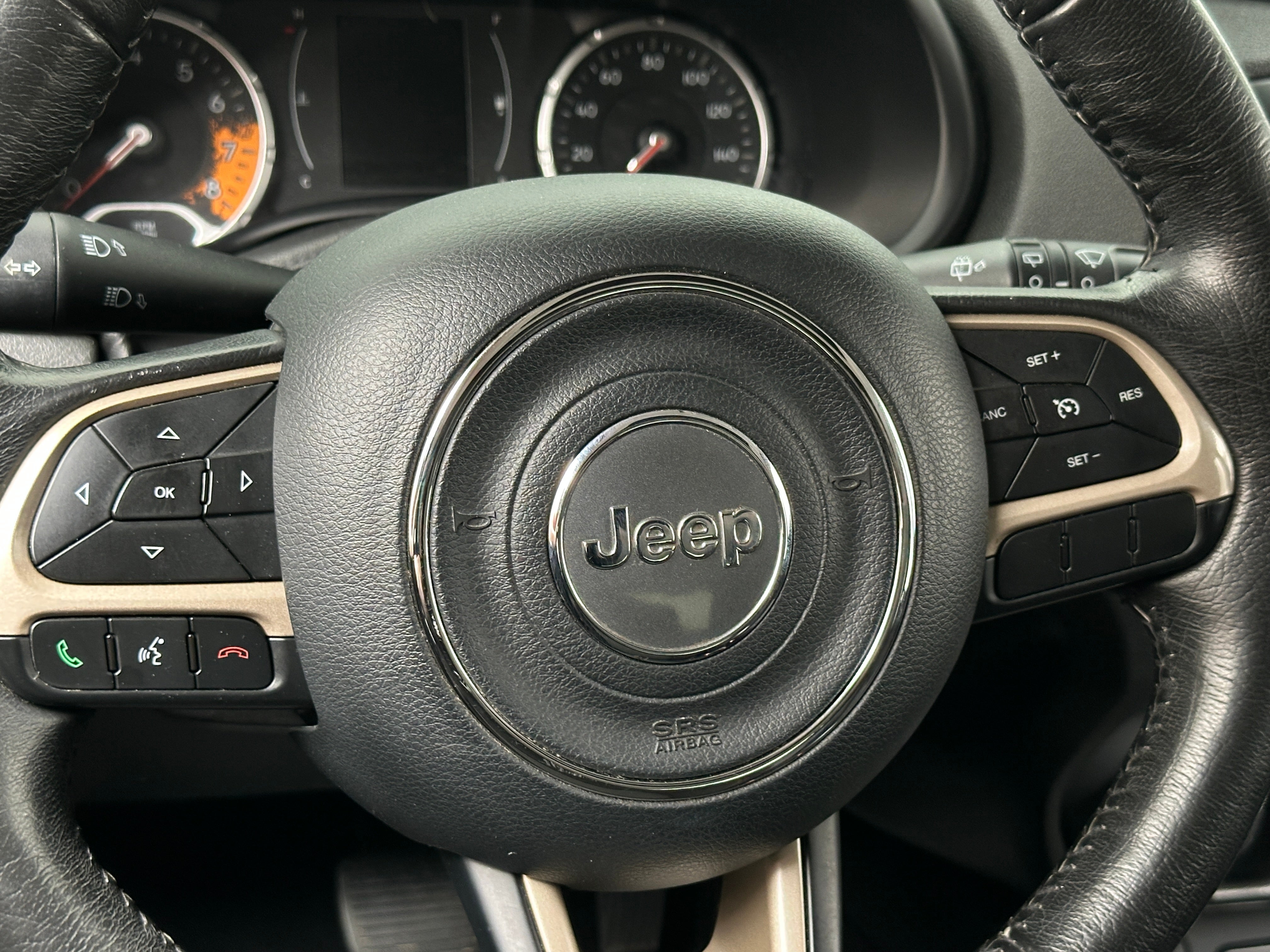 2016 Jeep Renegade 75th Anniversary Edition 5