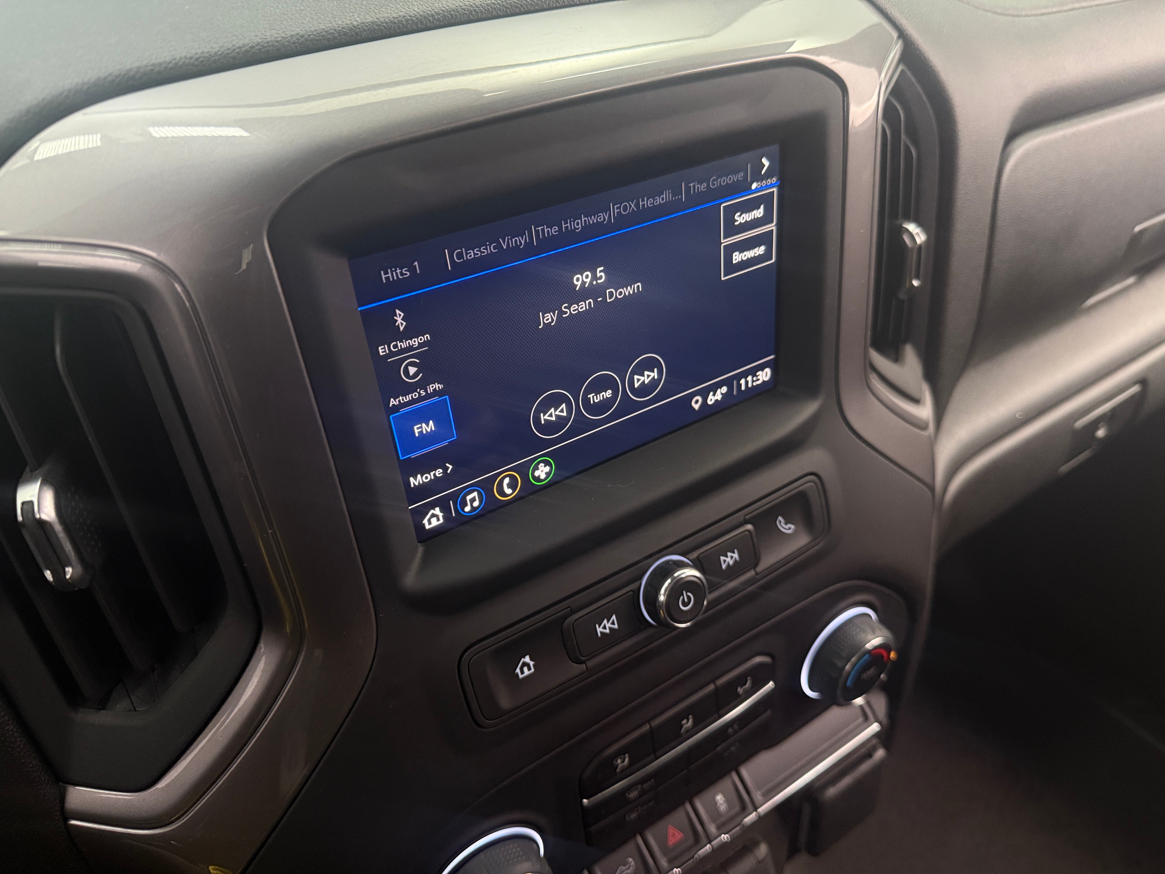 2022 Chevrolet Silverado 1500 Custom 4