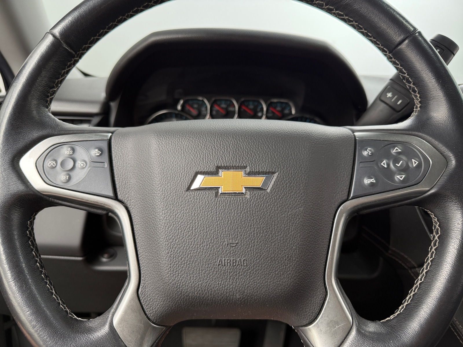 Thumbnail: 2019 Chevrolet Tahoe - 4