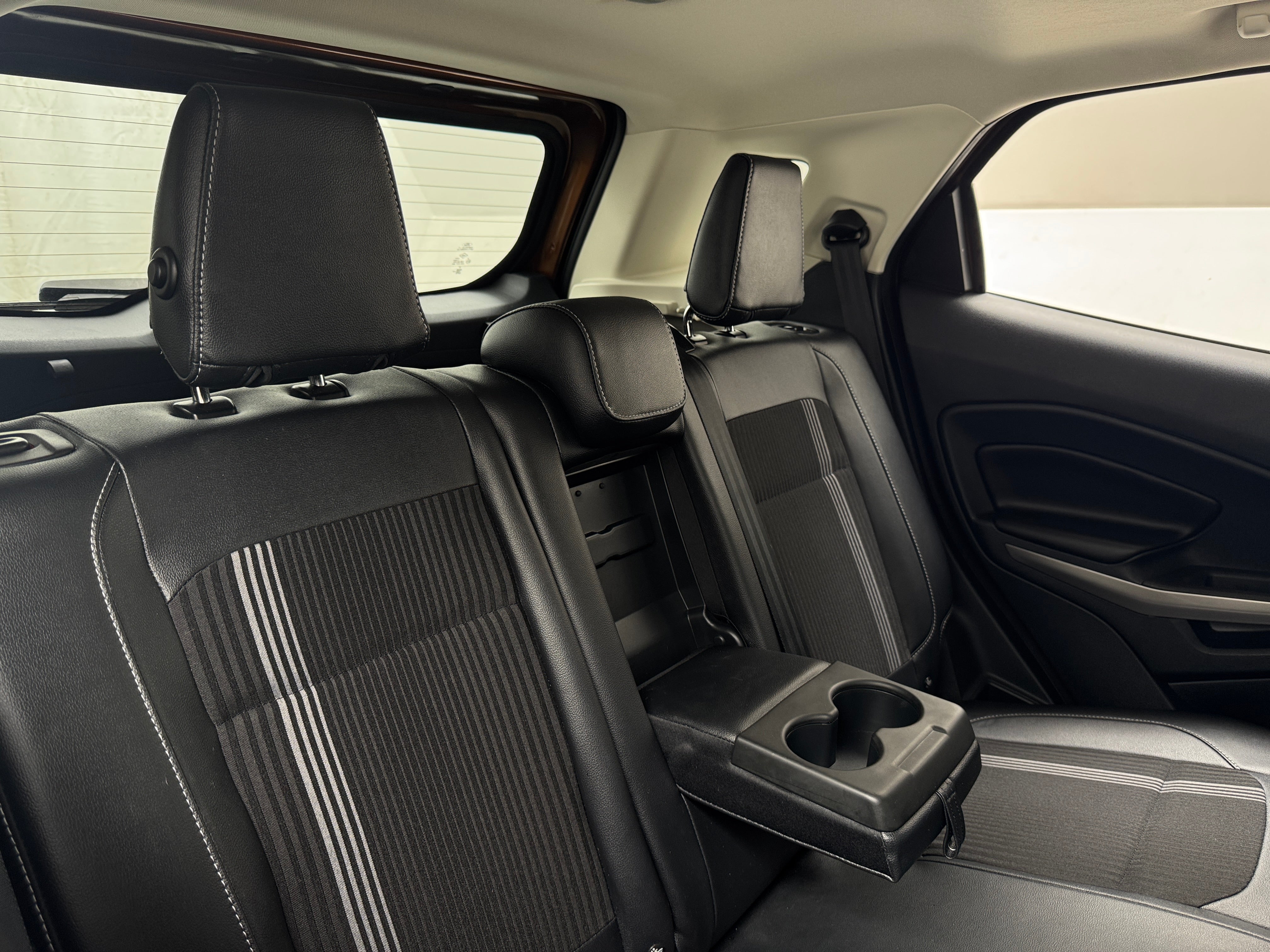 2019 Ford EcoSport SES 5