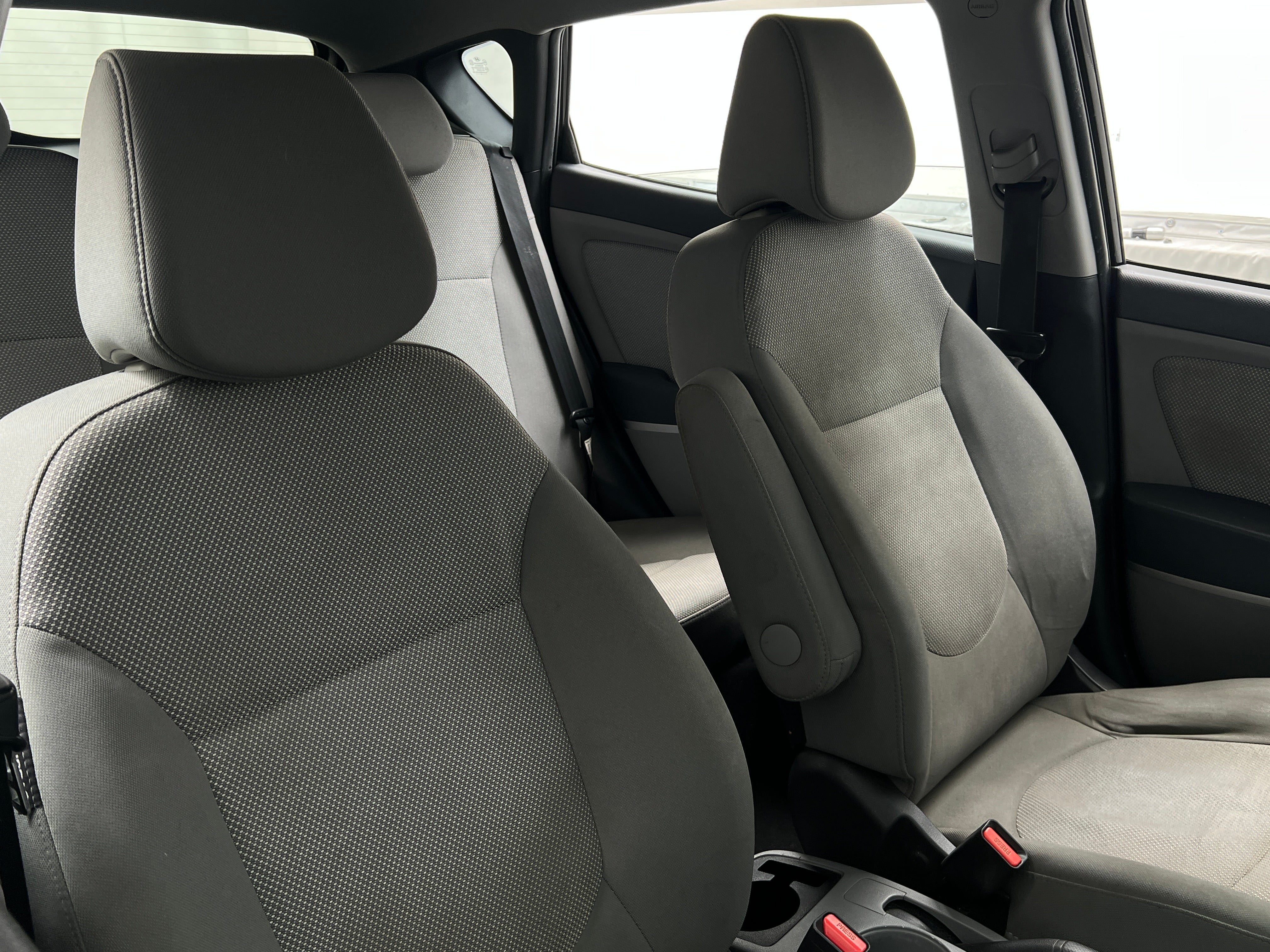 2014 Hyundai Accent GS 2