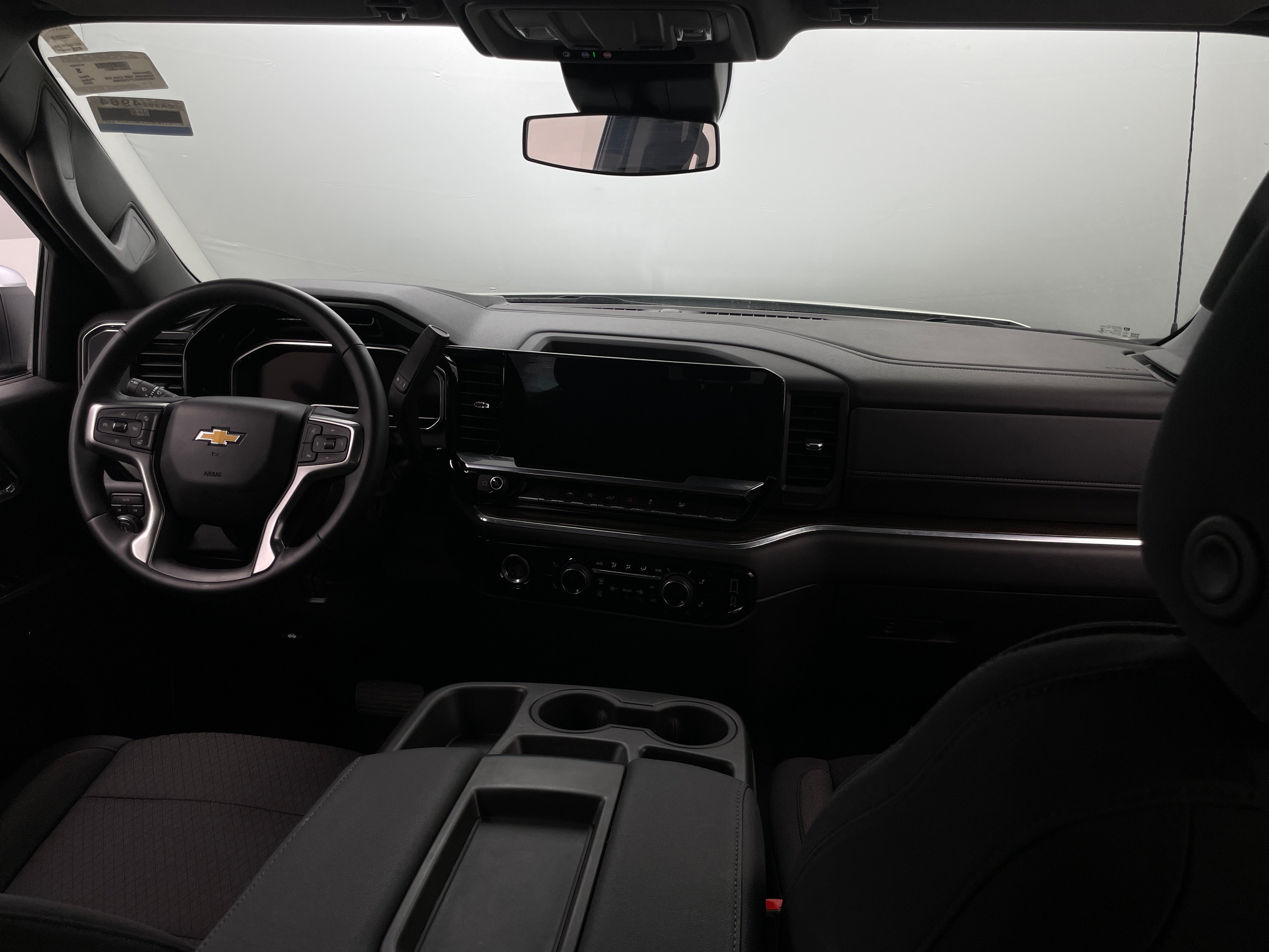 2023 Chevrolet Silverado 1500 LT 3