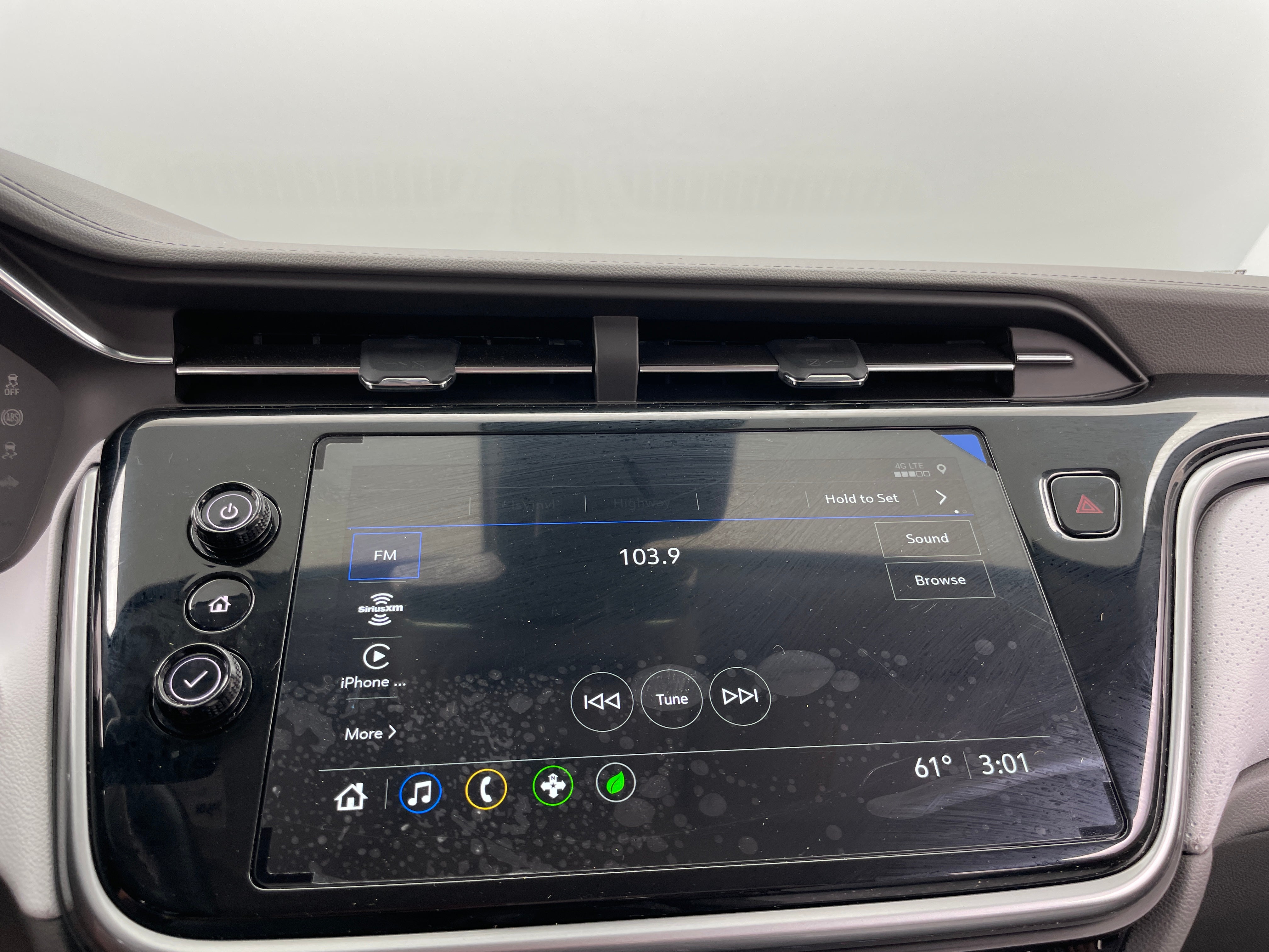 Thumbnail: 2023 Chevrolet Bolt EUV - 3