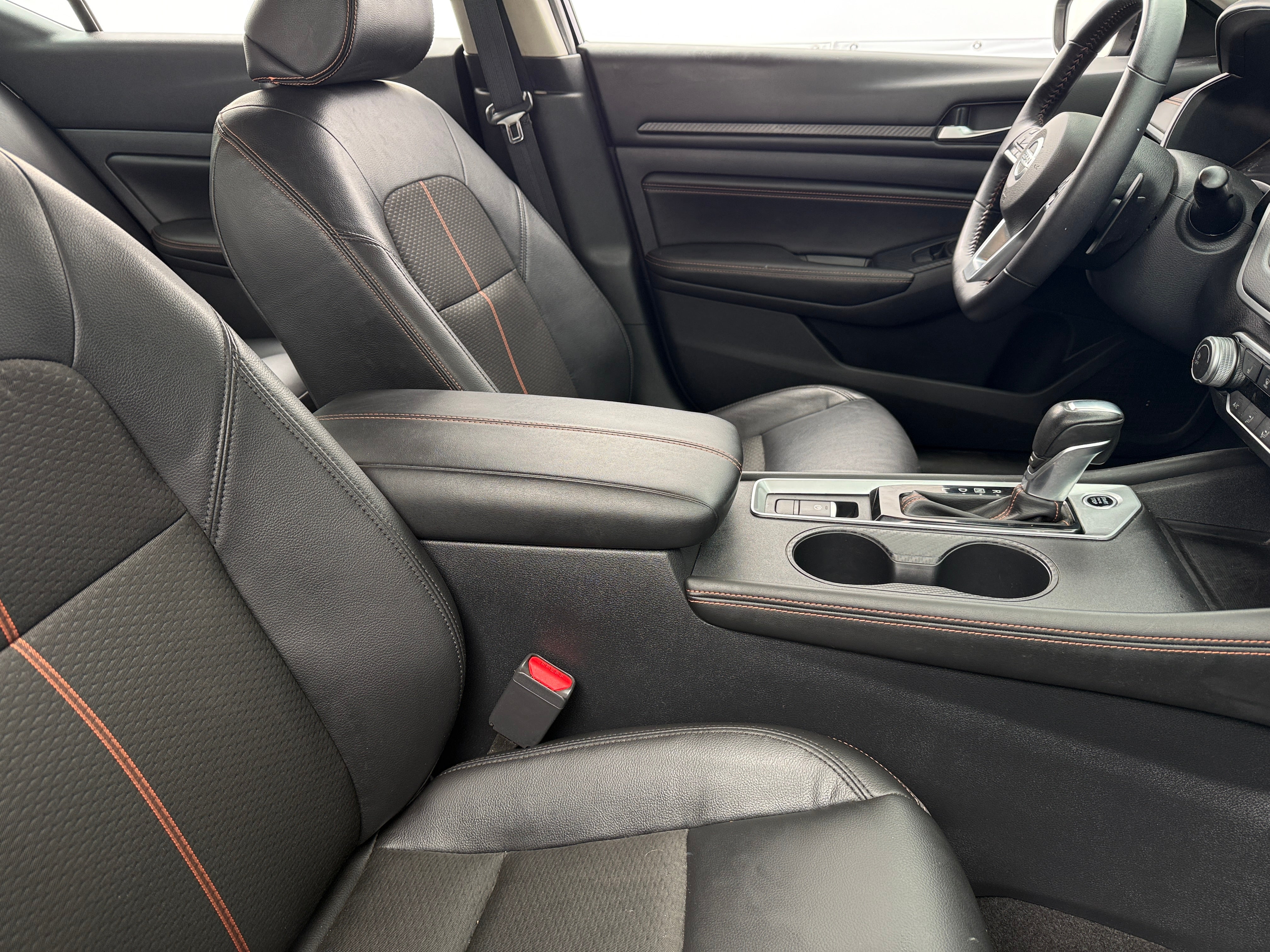 2020 Nissan Altima SR 2