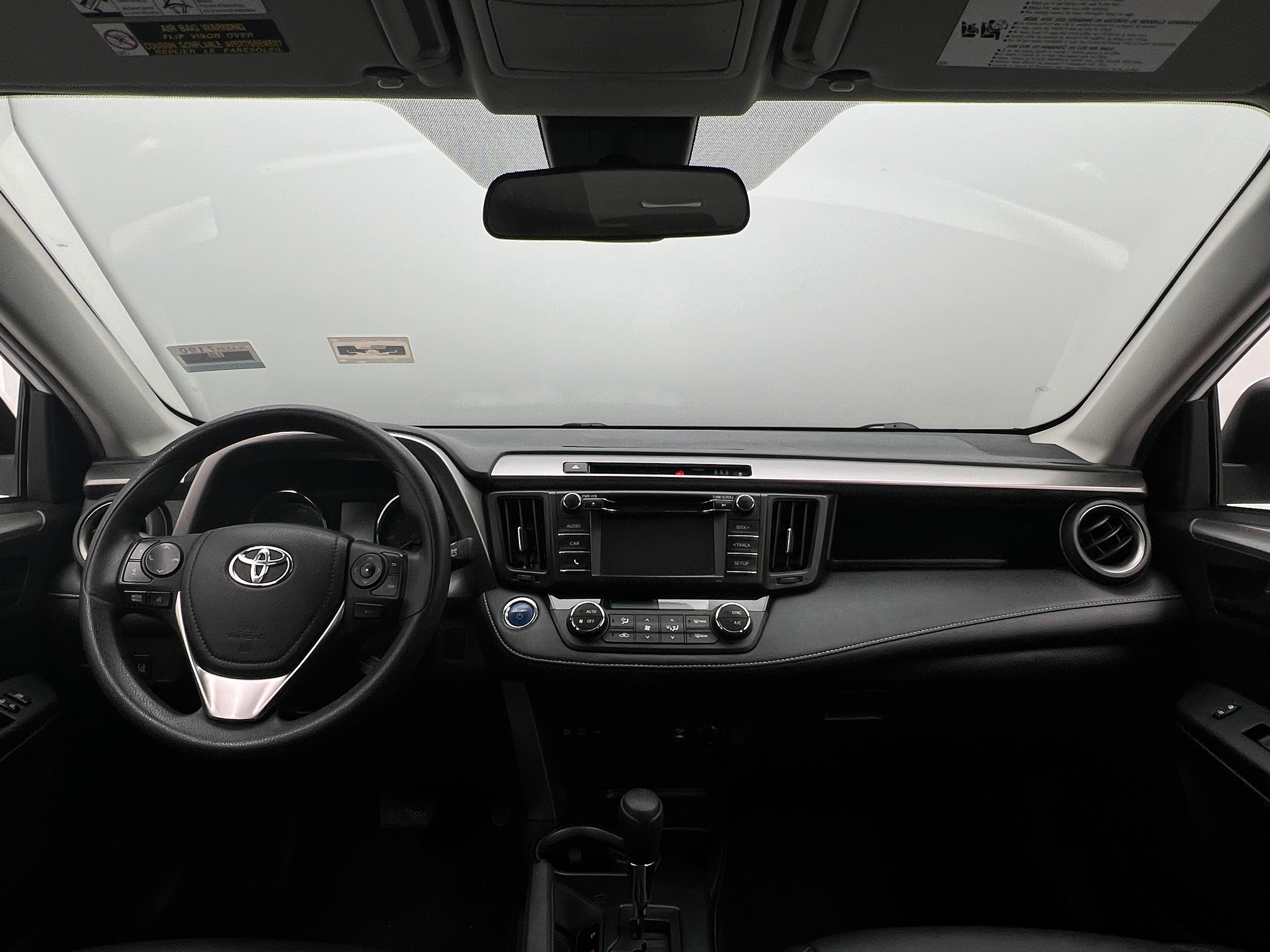 2018 Toyota RAV4 LE 3