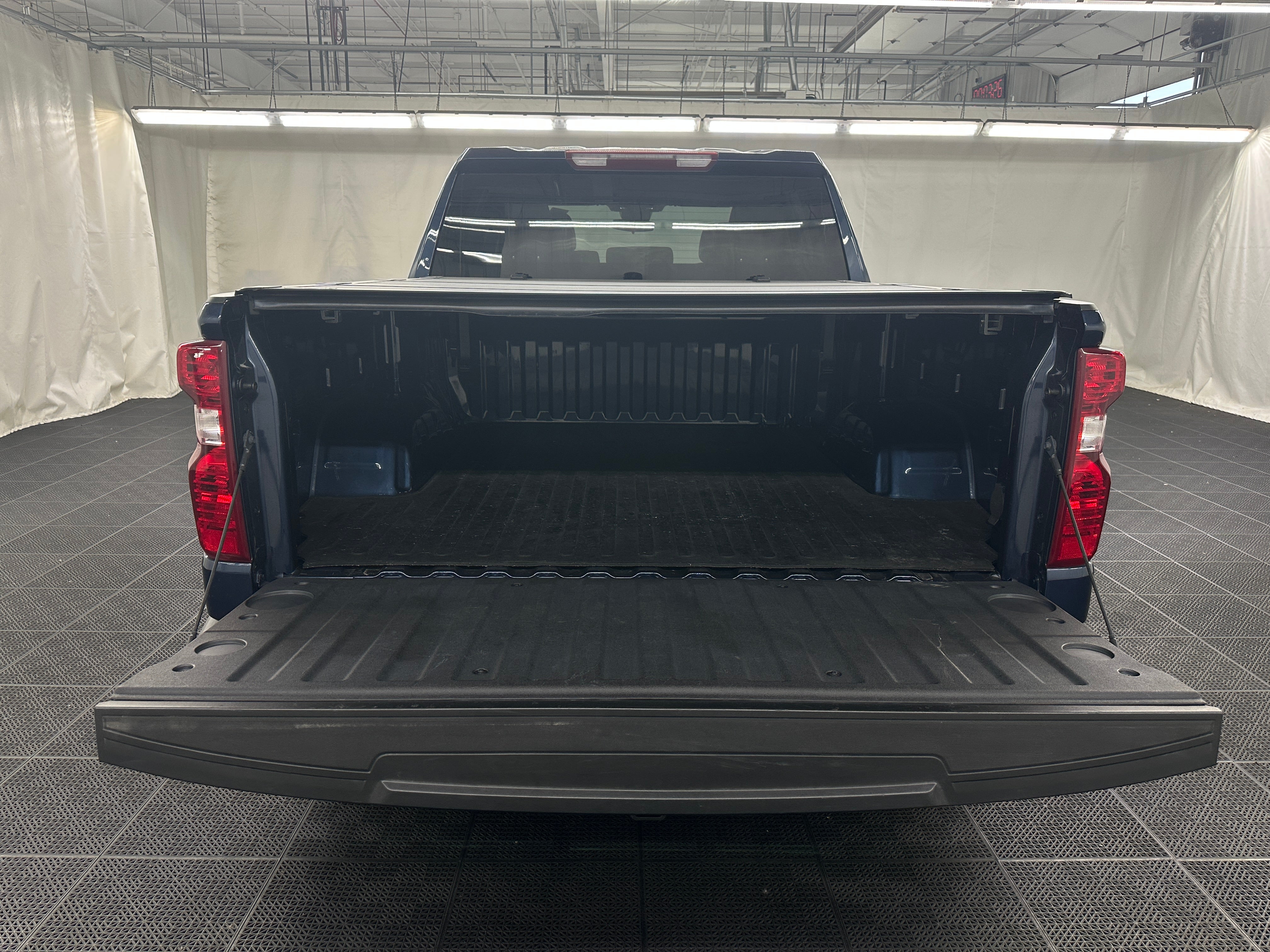 2023 Chevrolet Silverado 1500 LT 7