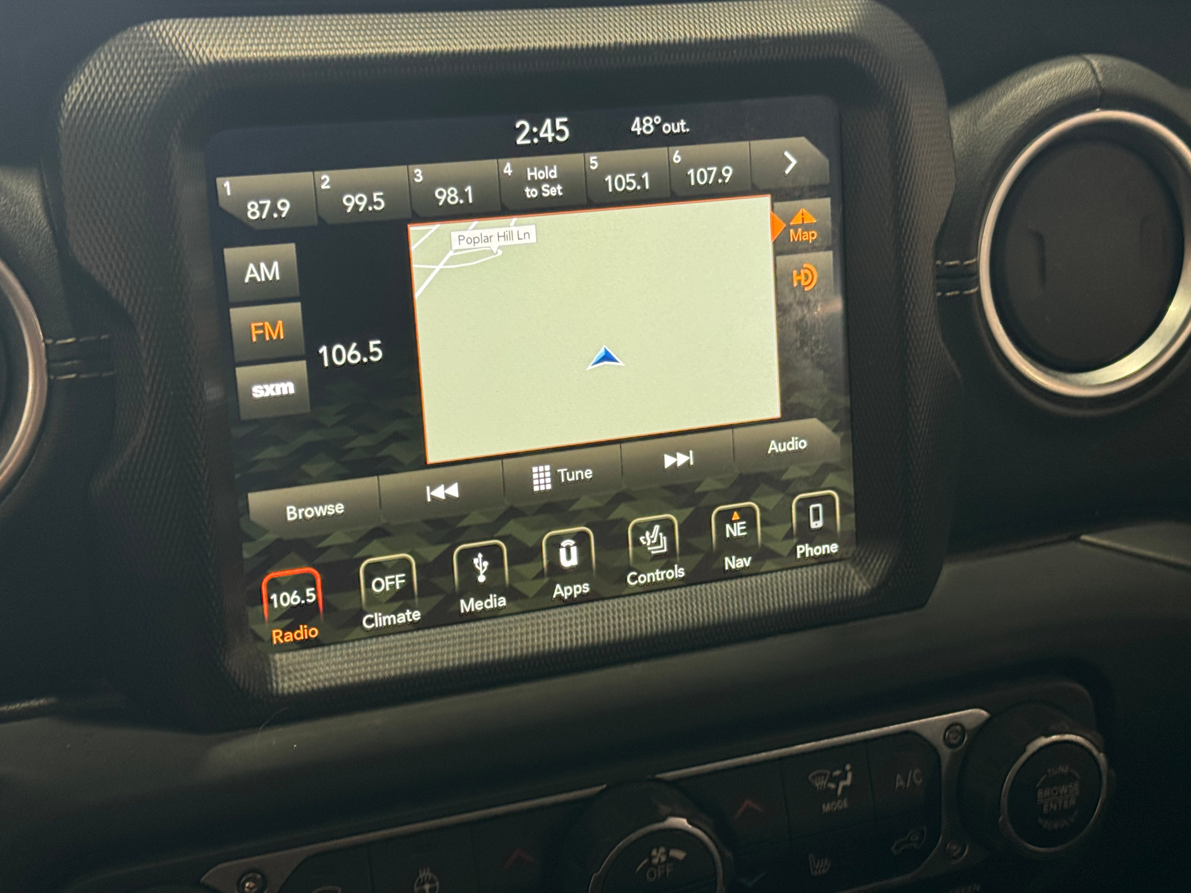 2018 Jeep Wrangler Unlimited Sahara 4