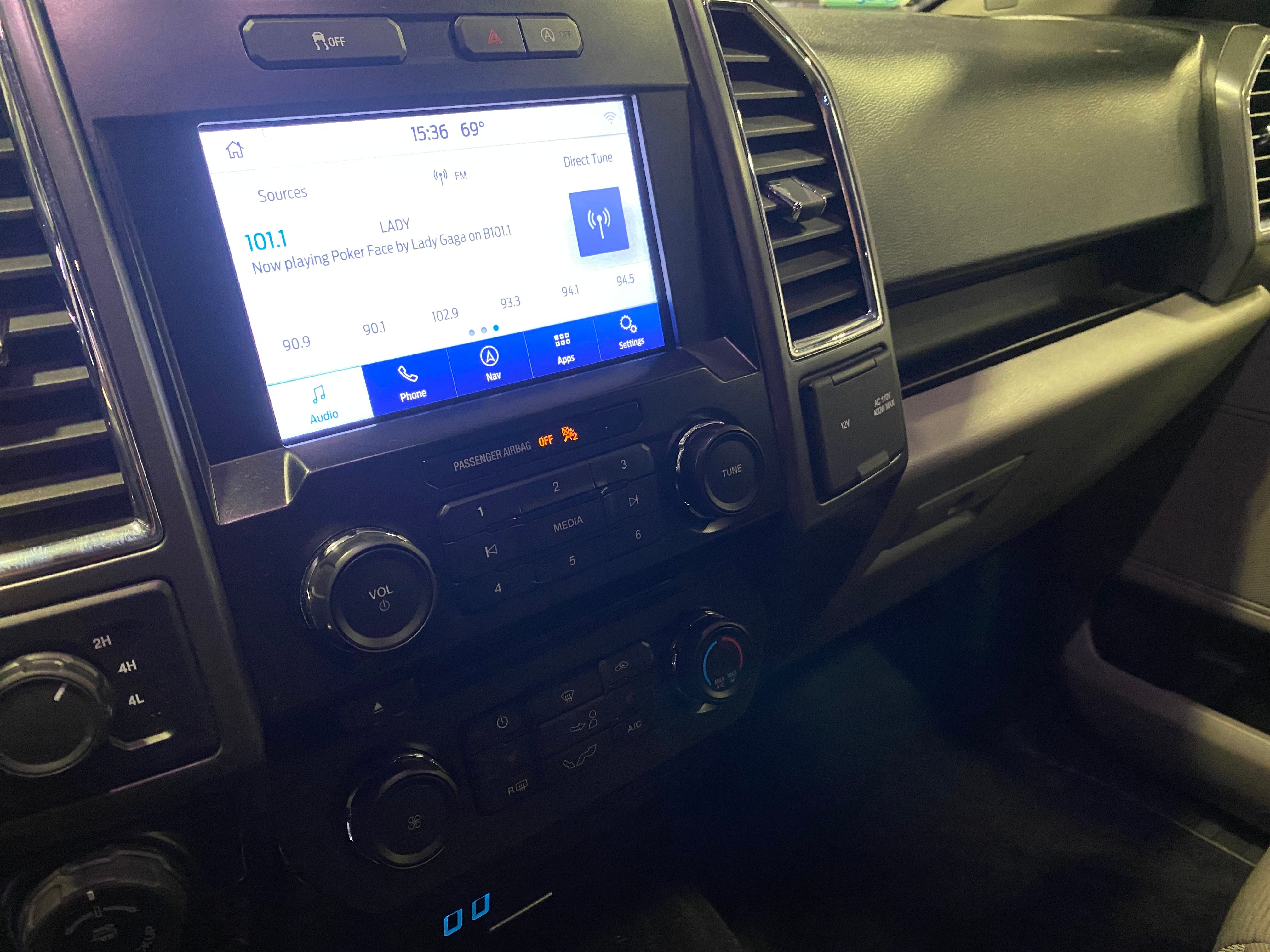 2017 Ford Econoline E-150 4