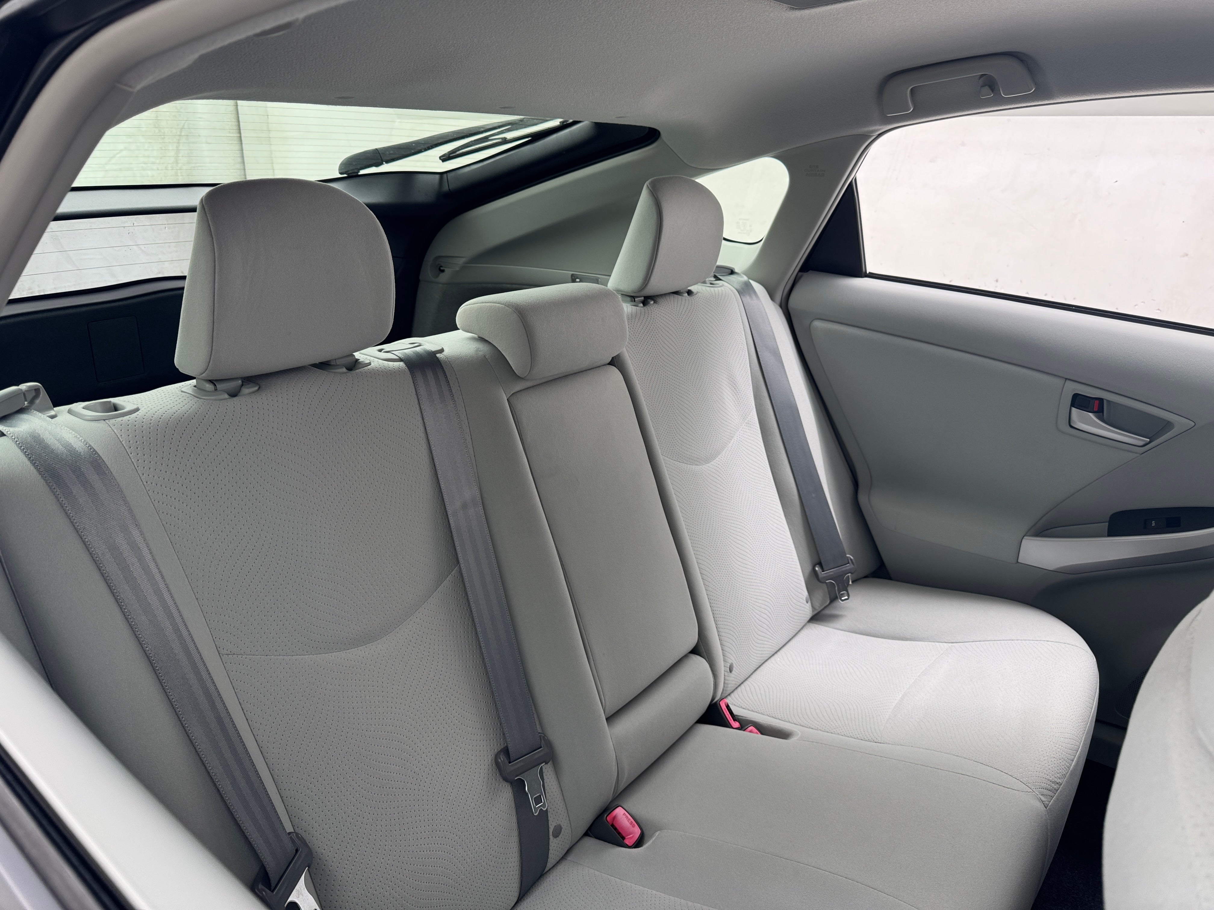 2013 Toyota Prius Two 6
