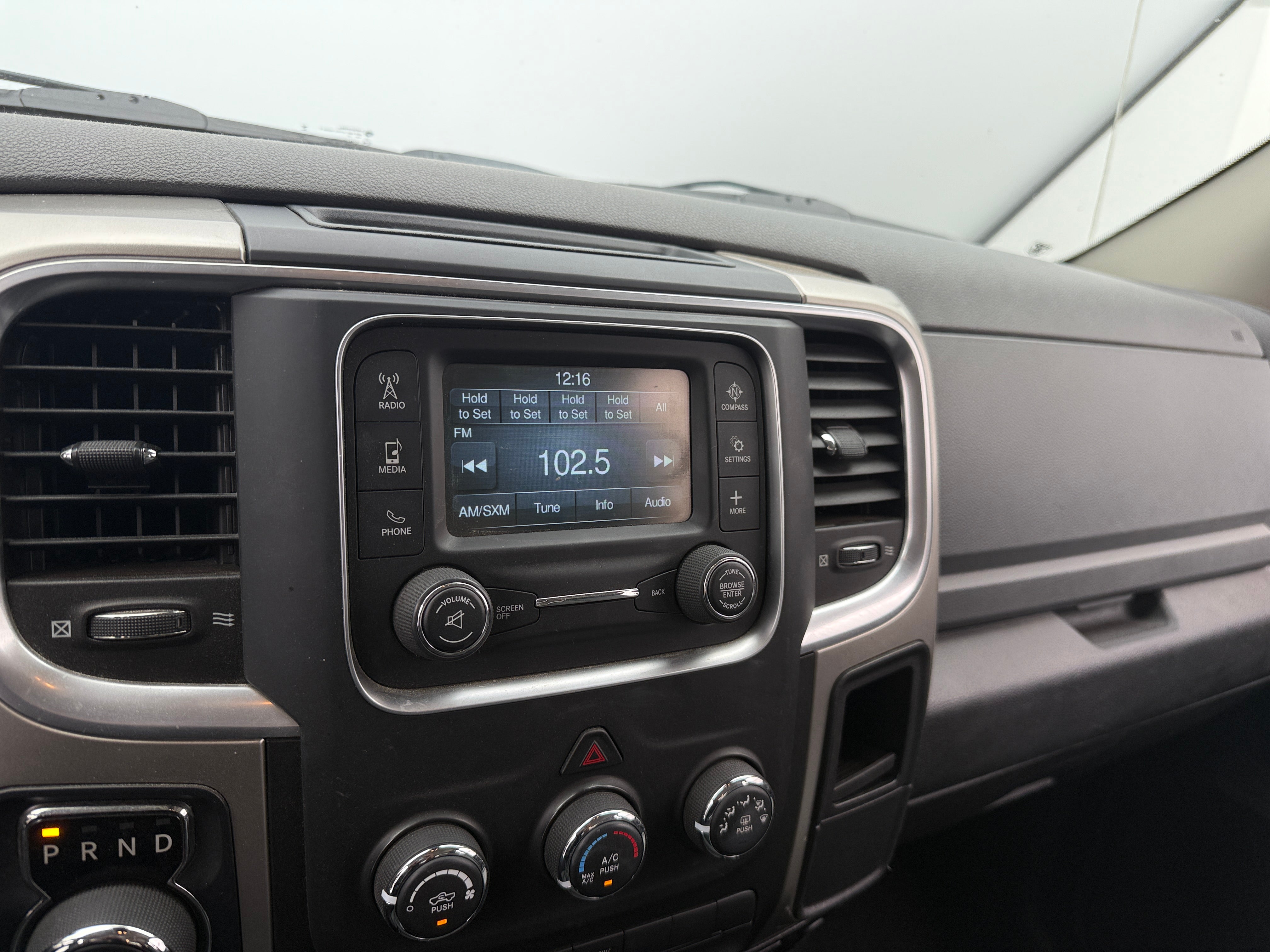 2019 RAM 1500 Classic SLT 4