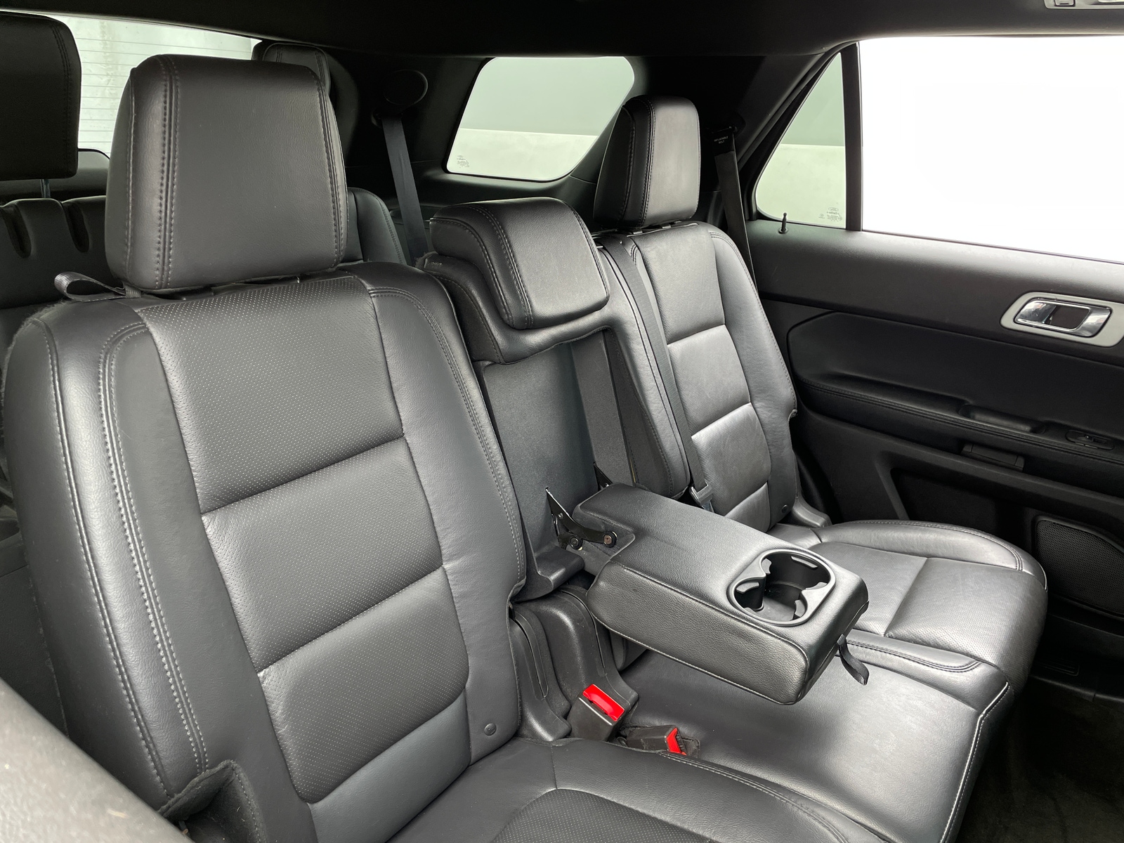 Thumbnail: 2015 Ford Explorer - 5