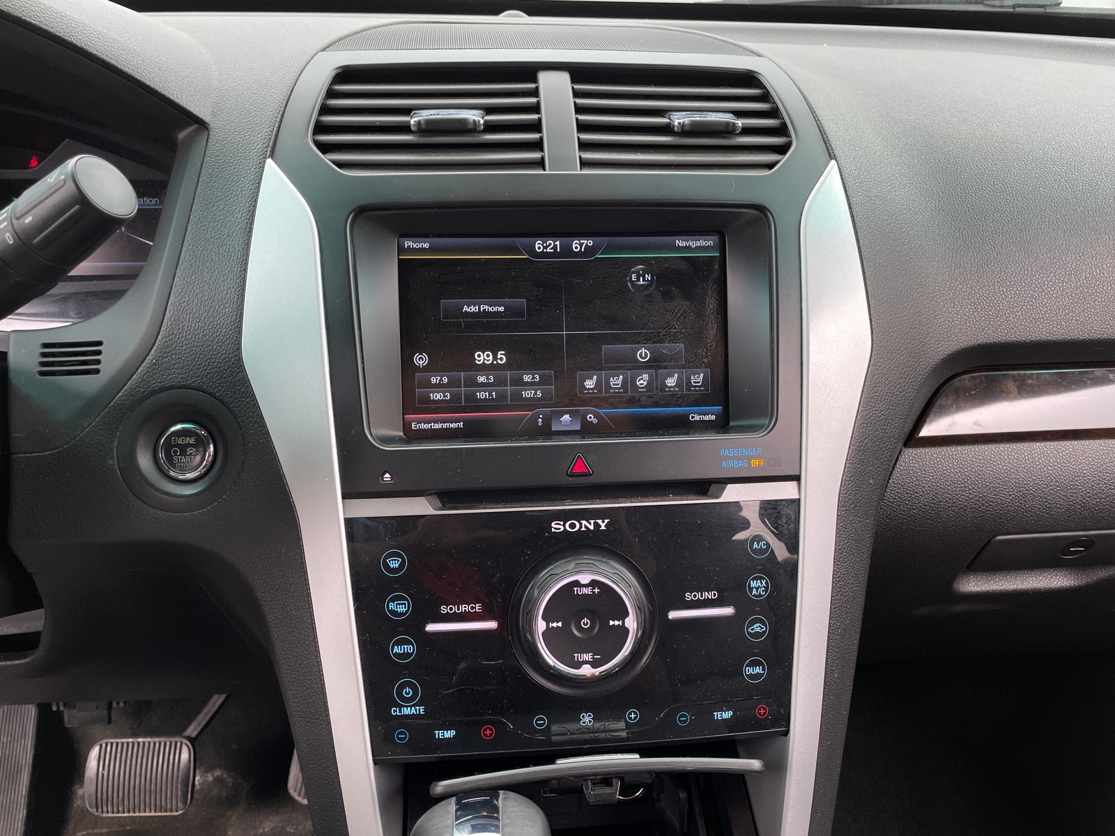 Thumbnail: 2015 Ford Explorer - 3