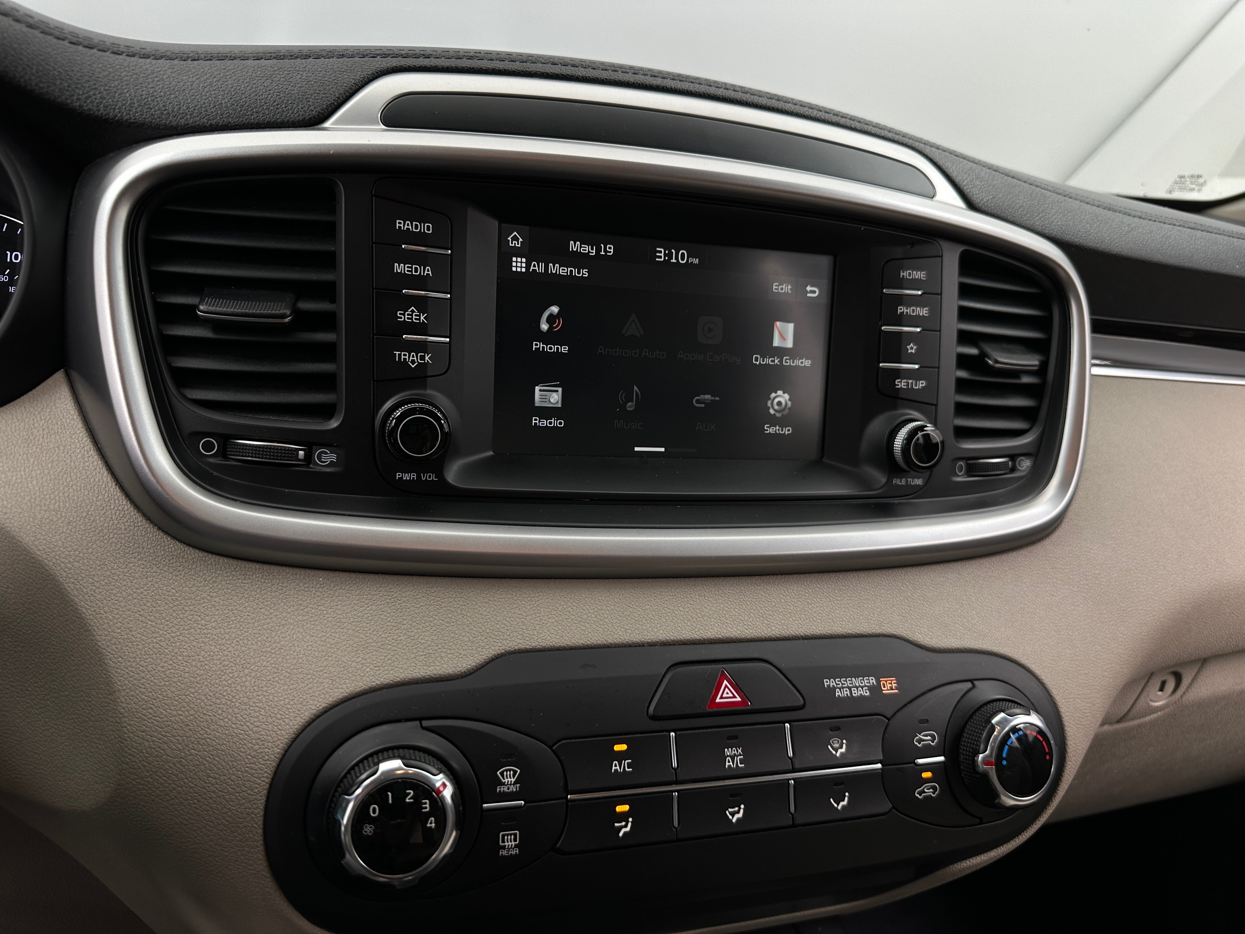 2019 Kia Sorento LX 4
