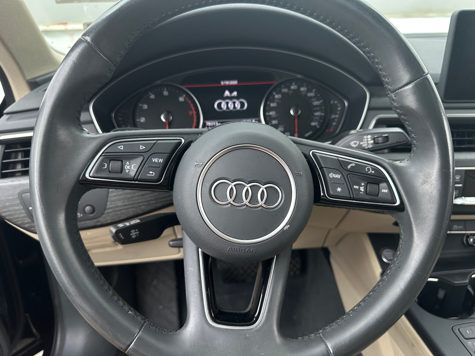 Thumbnail: 2019 Audi A4 - 4