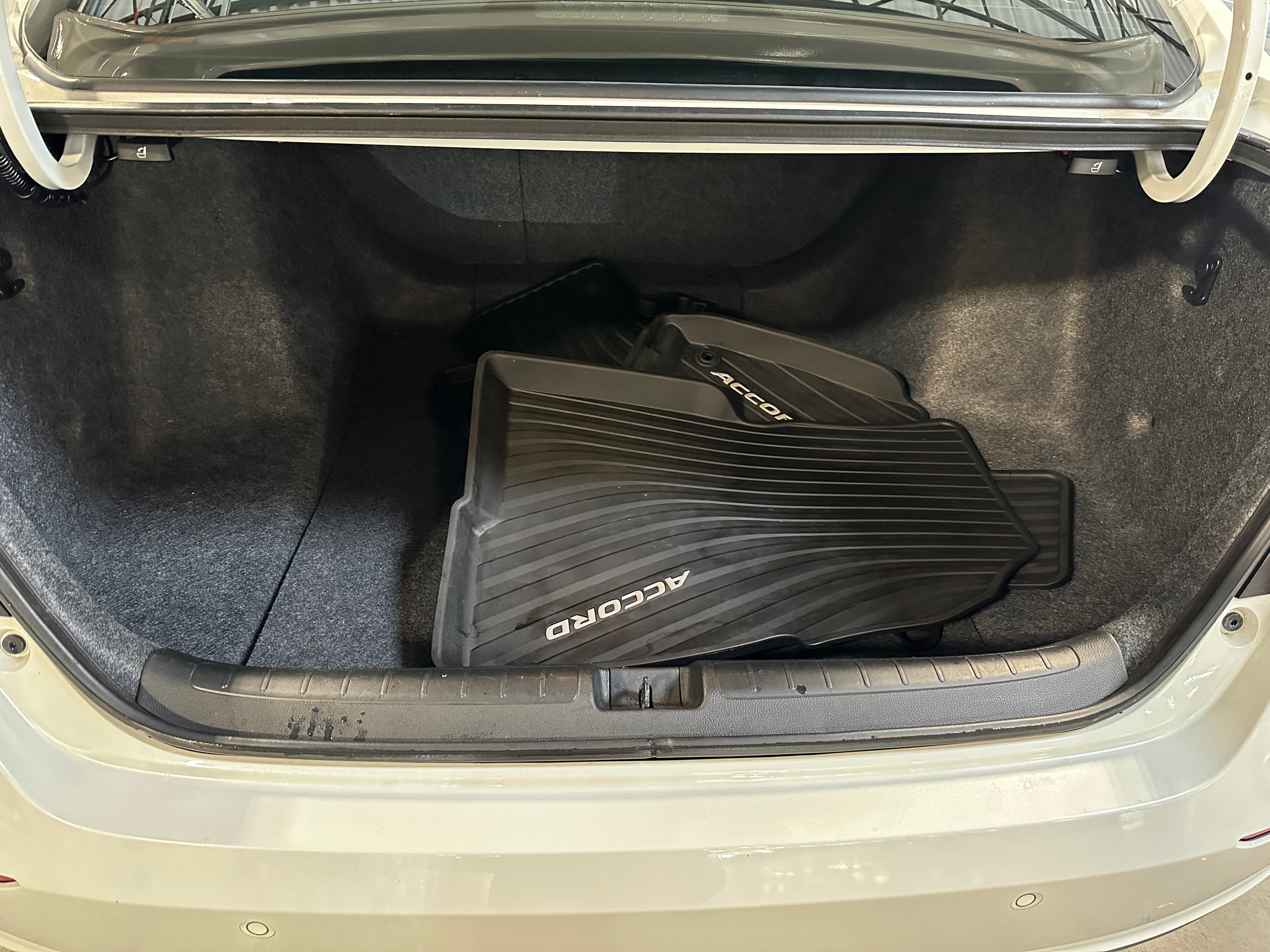 2021 Honda Accord EX-L 6