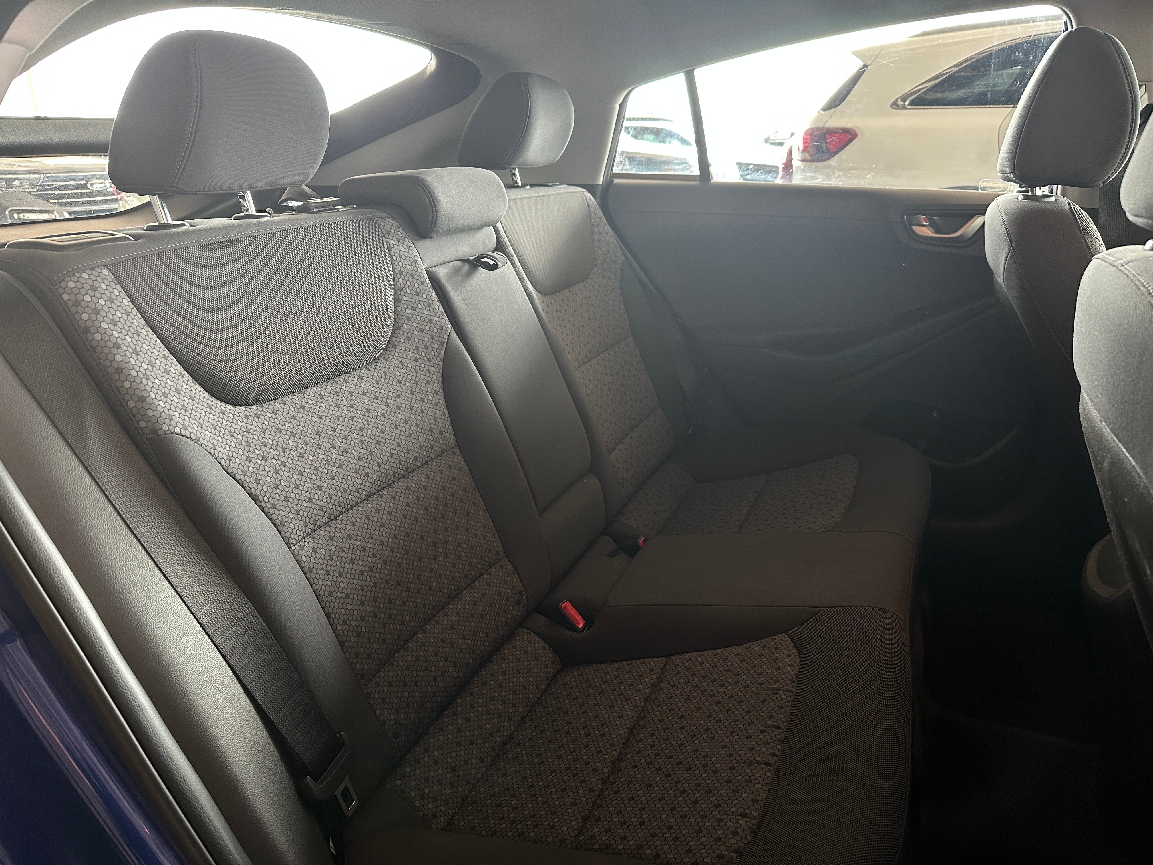 2019 Hyundai Ioniq SE 6