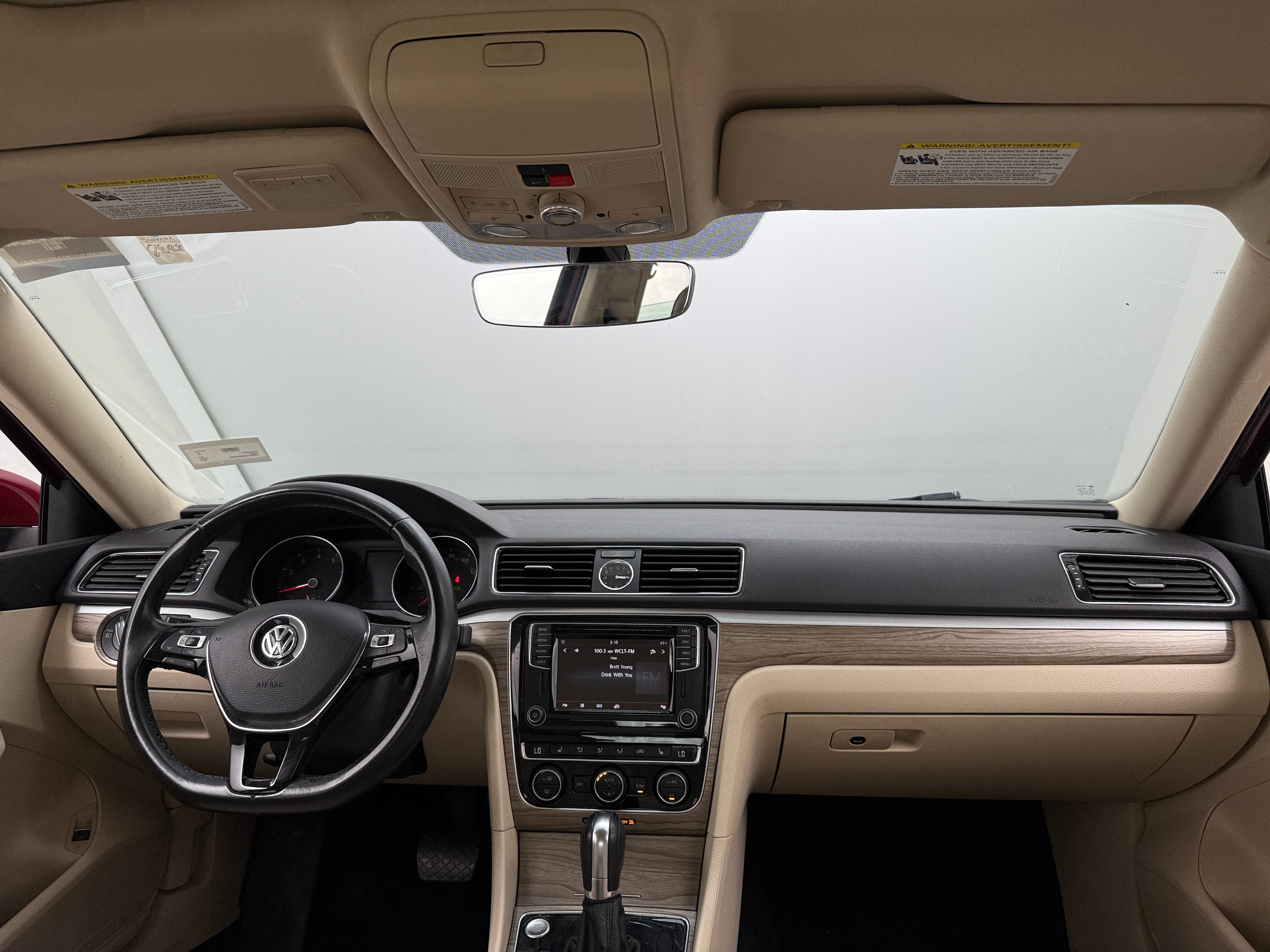 2017 Volkswagen Passat SE 2
