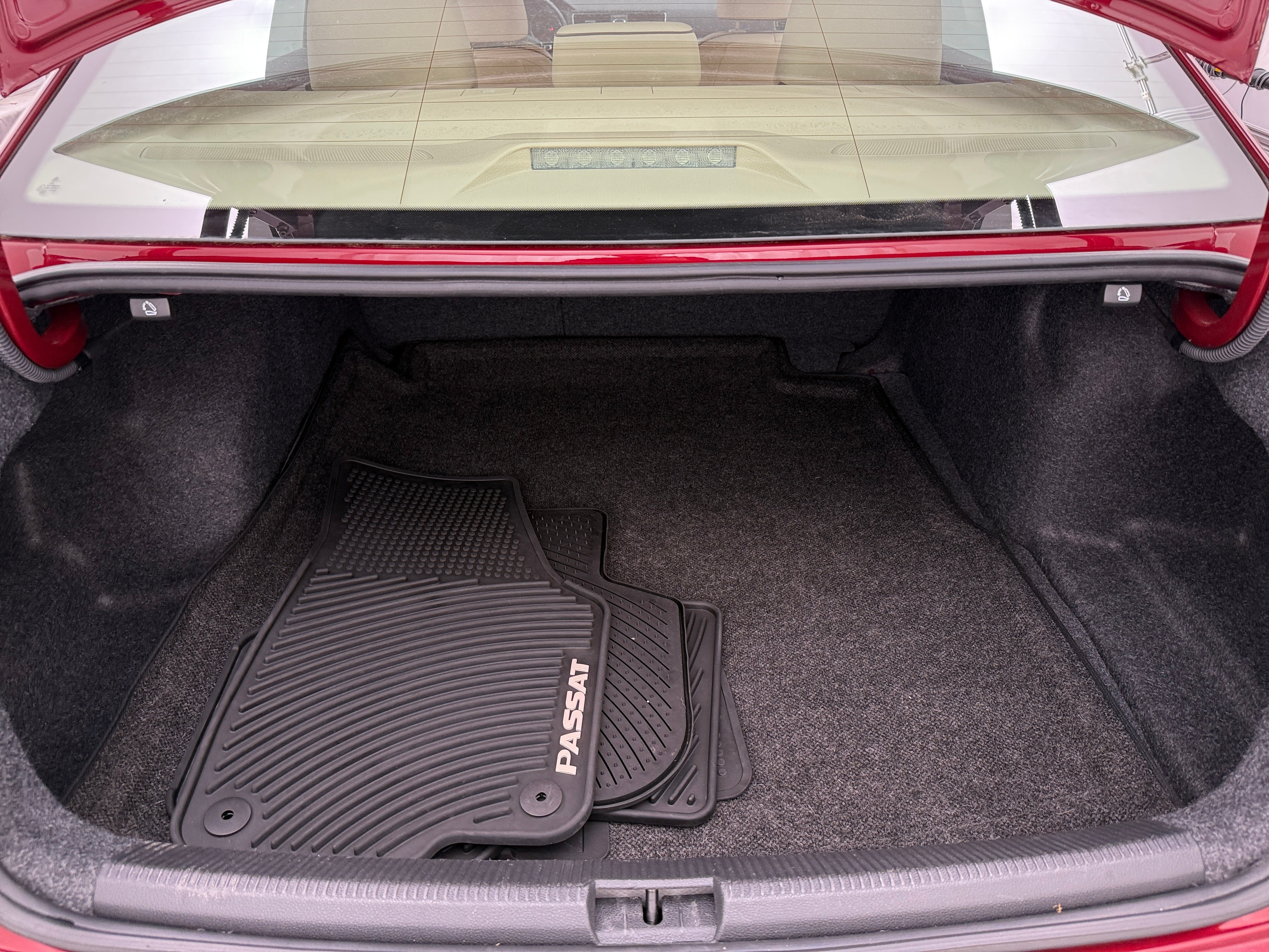 2017 Volkswagen Passat SE 6