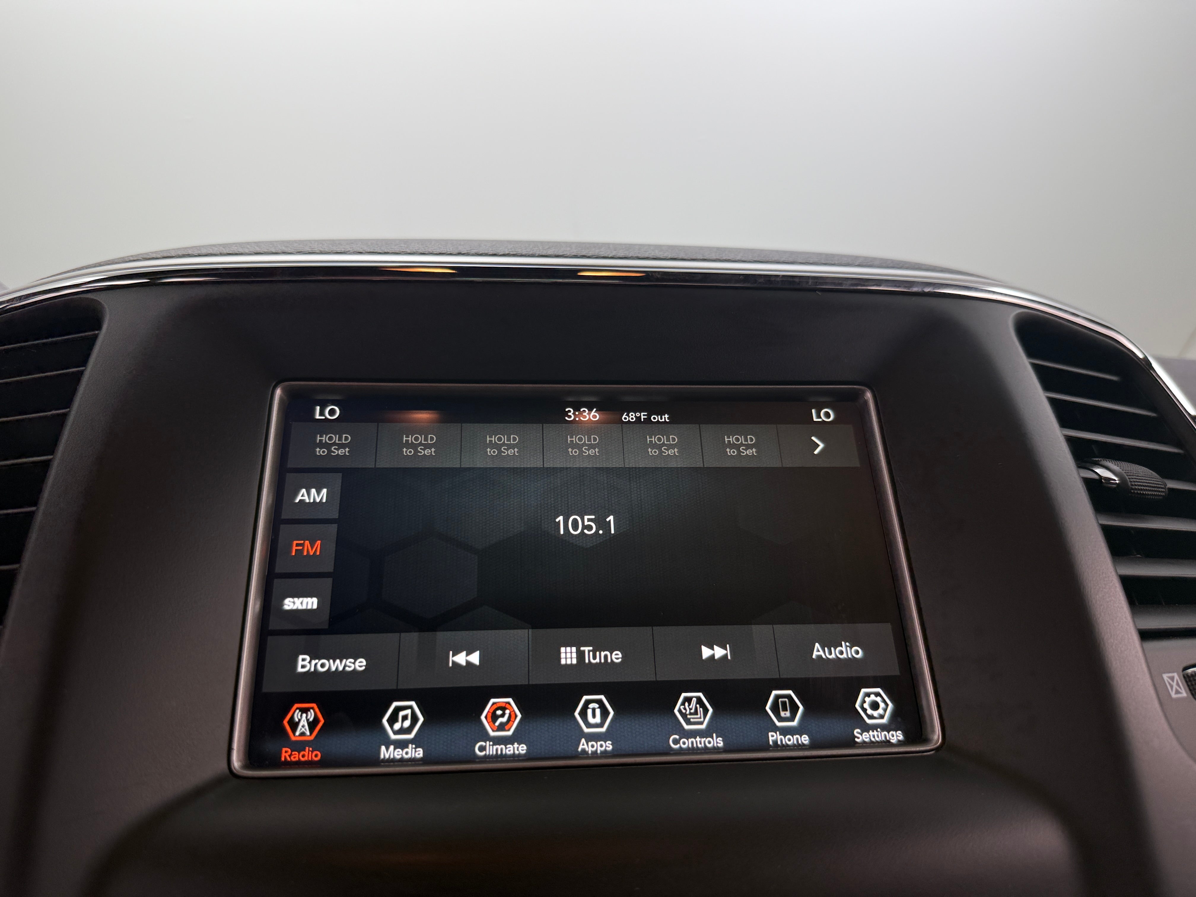 2018 Jeep Grand Cherokee Limited Edition 3