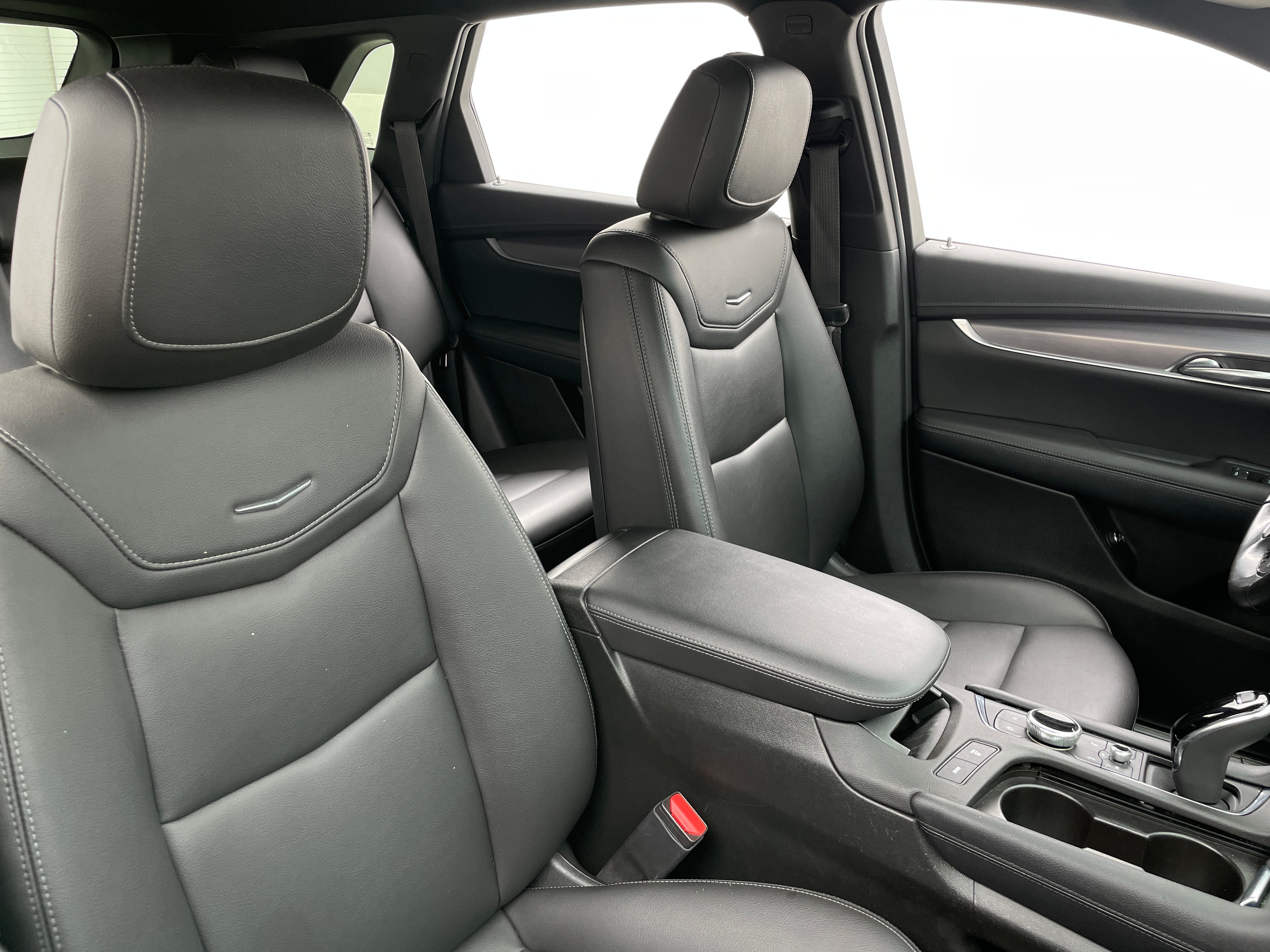 2020 Cadillac XT5 Luxury 2