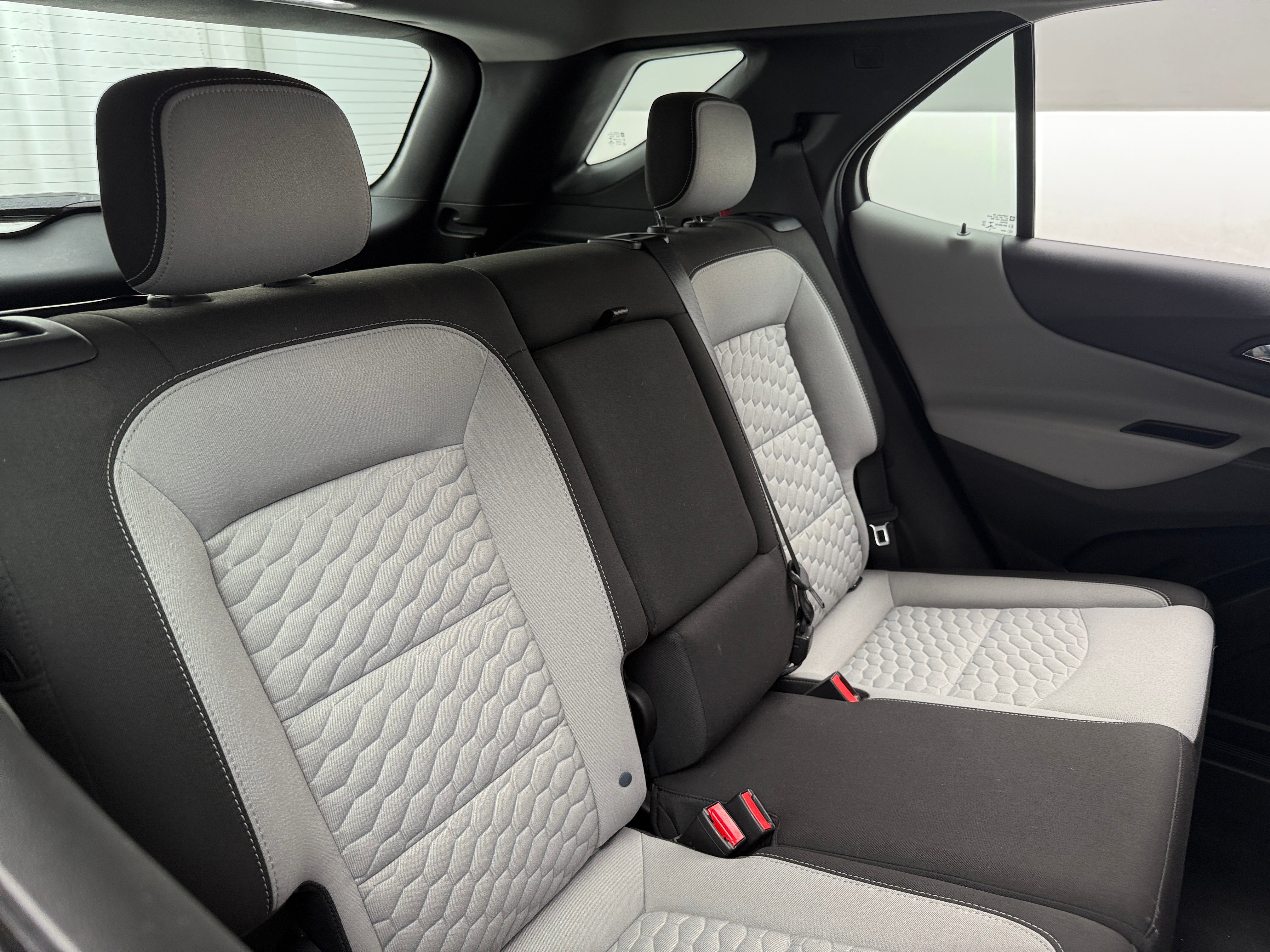 2020 Chevrolet Equinox LS 6