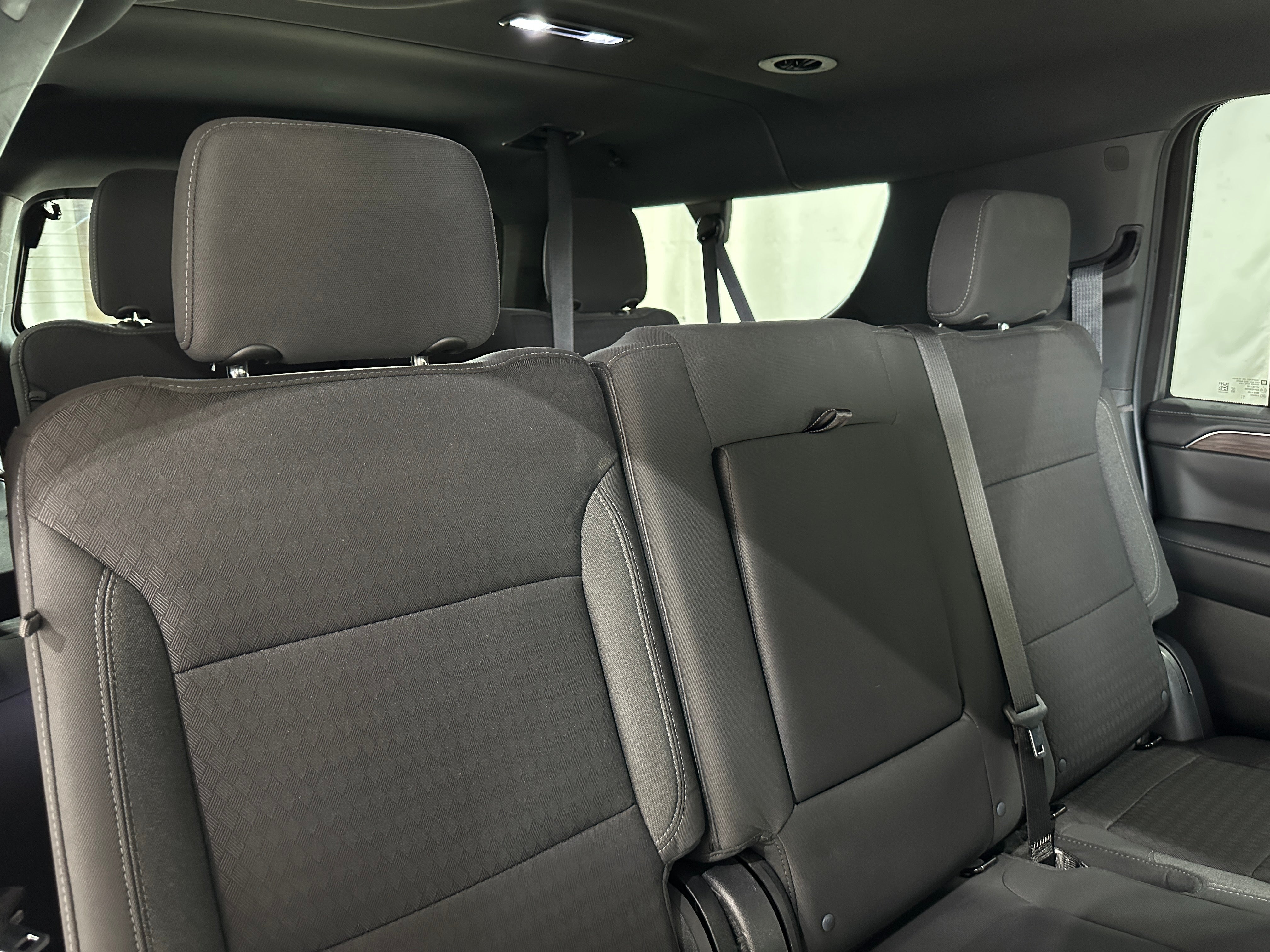 2023 Chevrolet Suburban LS 6