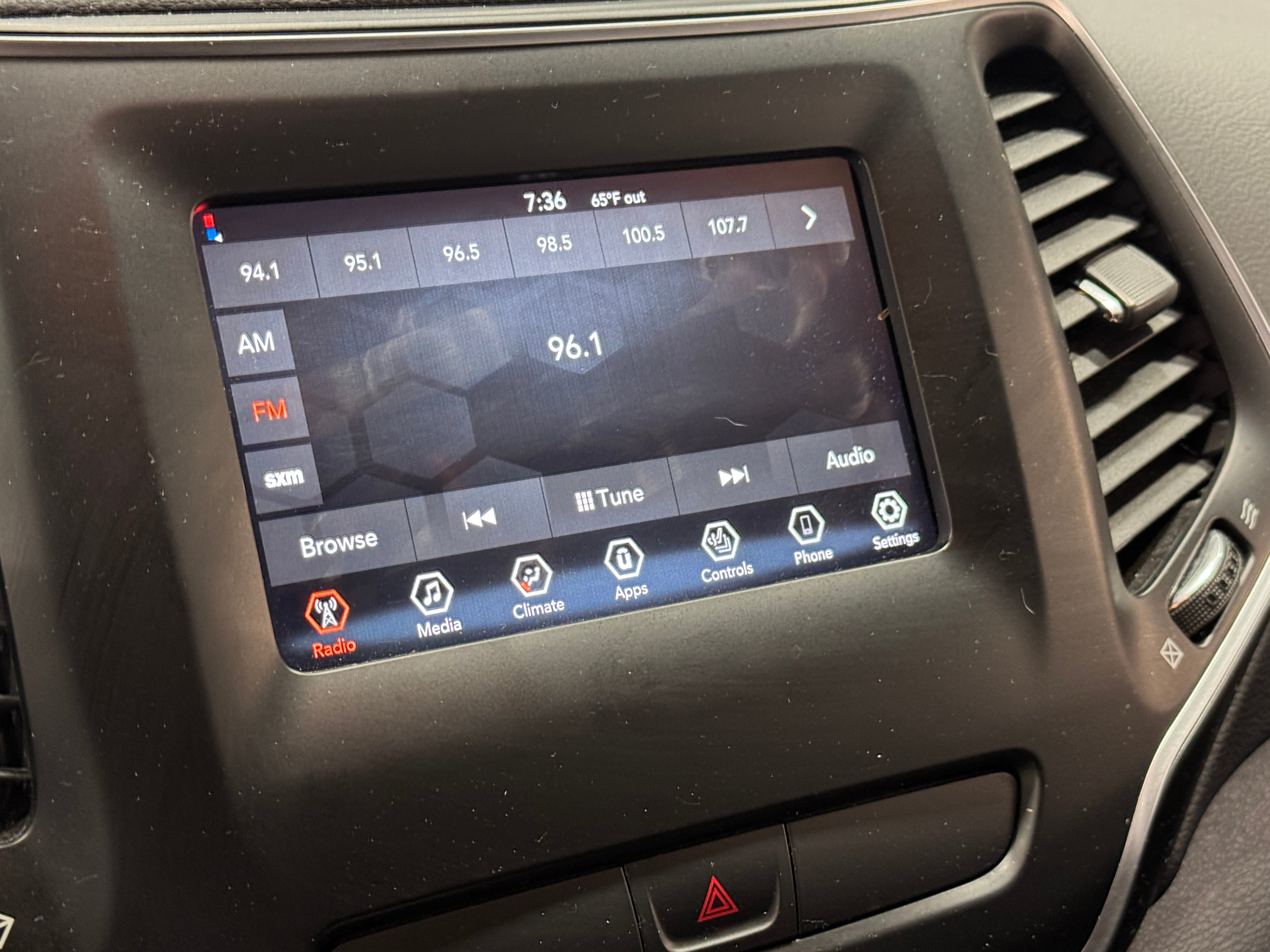 2019 Jeep Cherokee Latitude 4