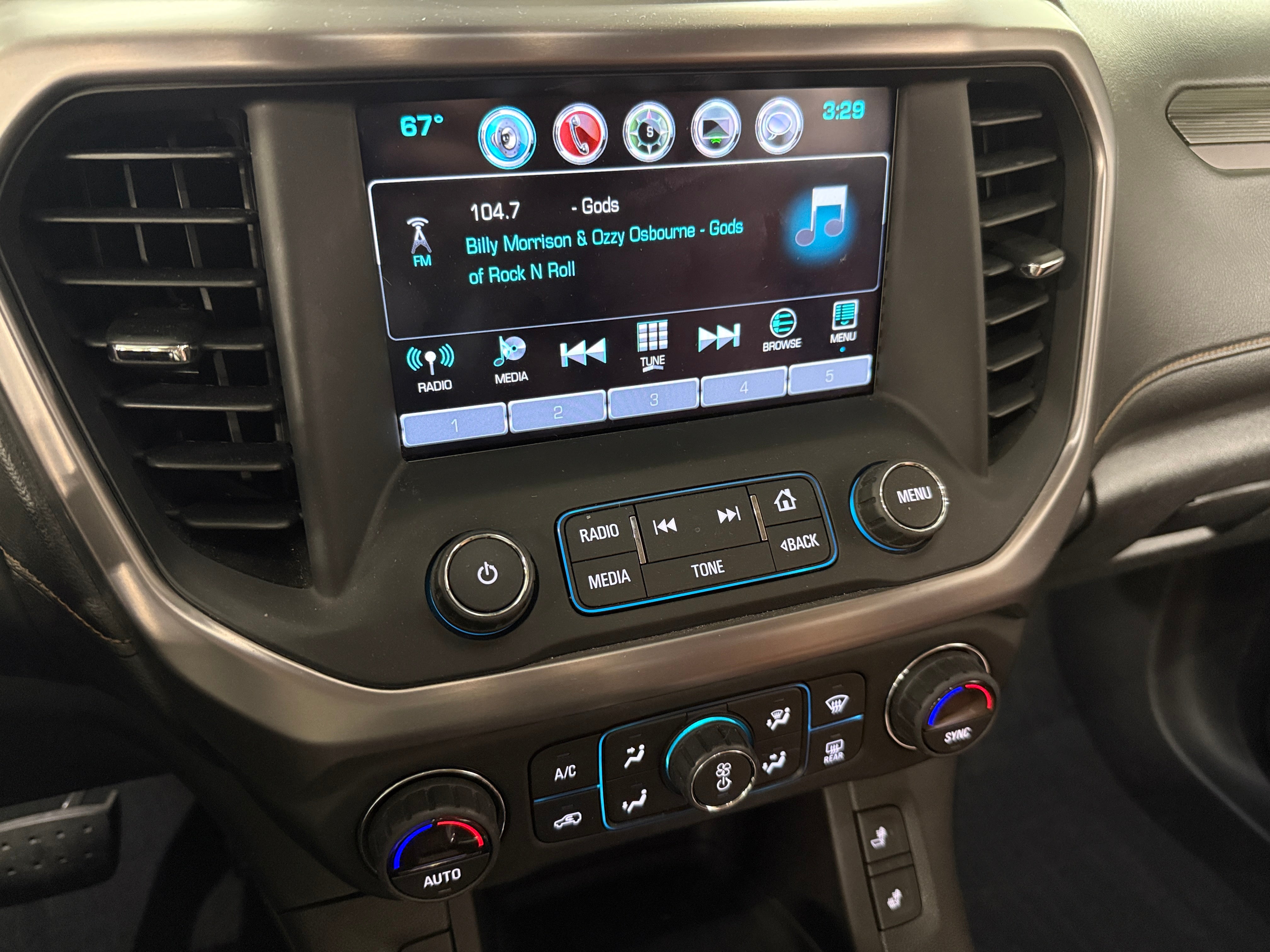 2017 GMC Acadia SLT 3